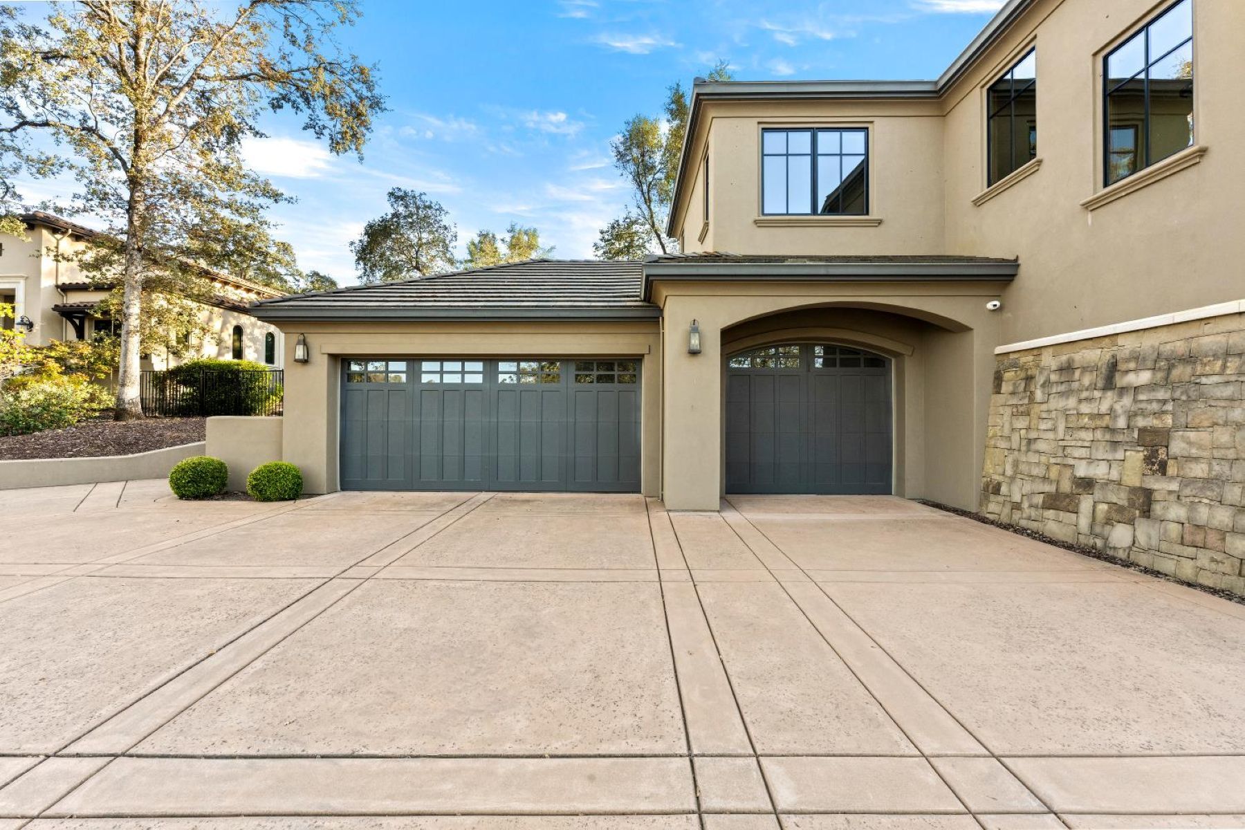 6016 Aldea Drive 