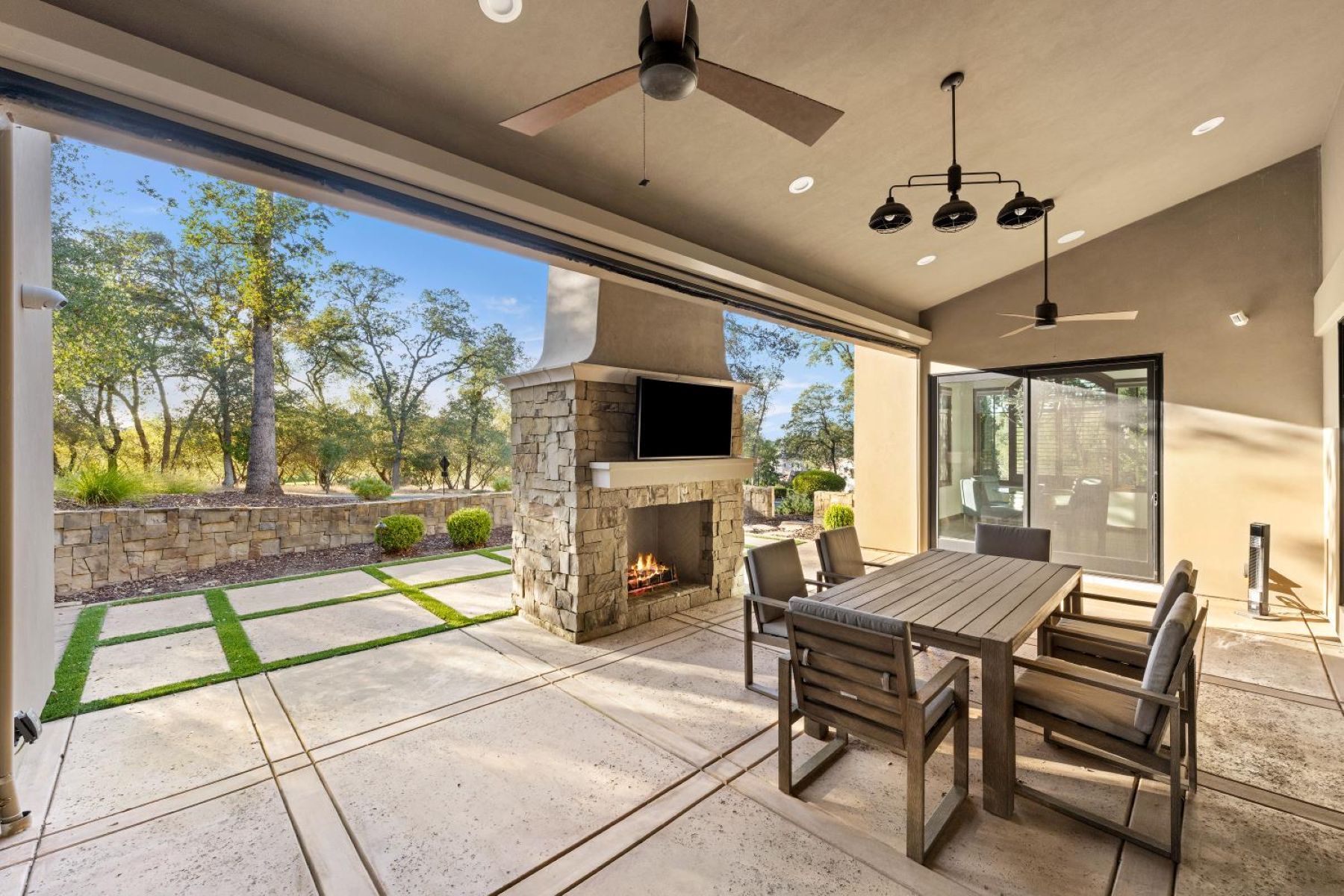 6016 Aldea Drive 