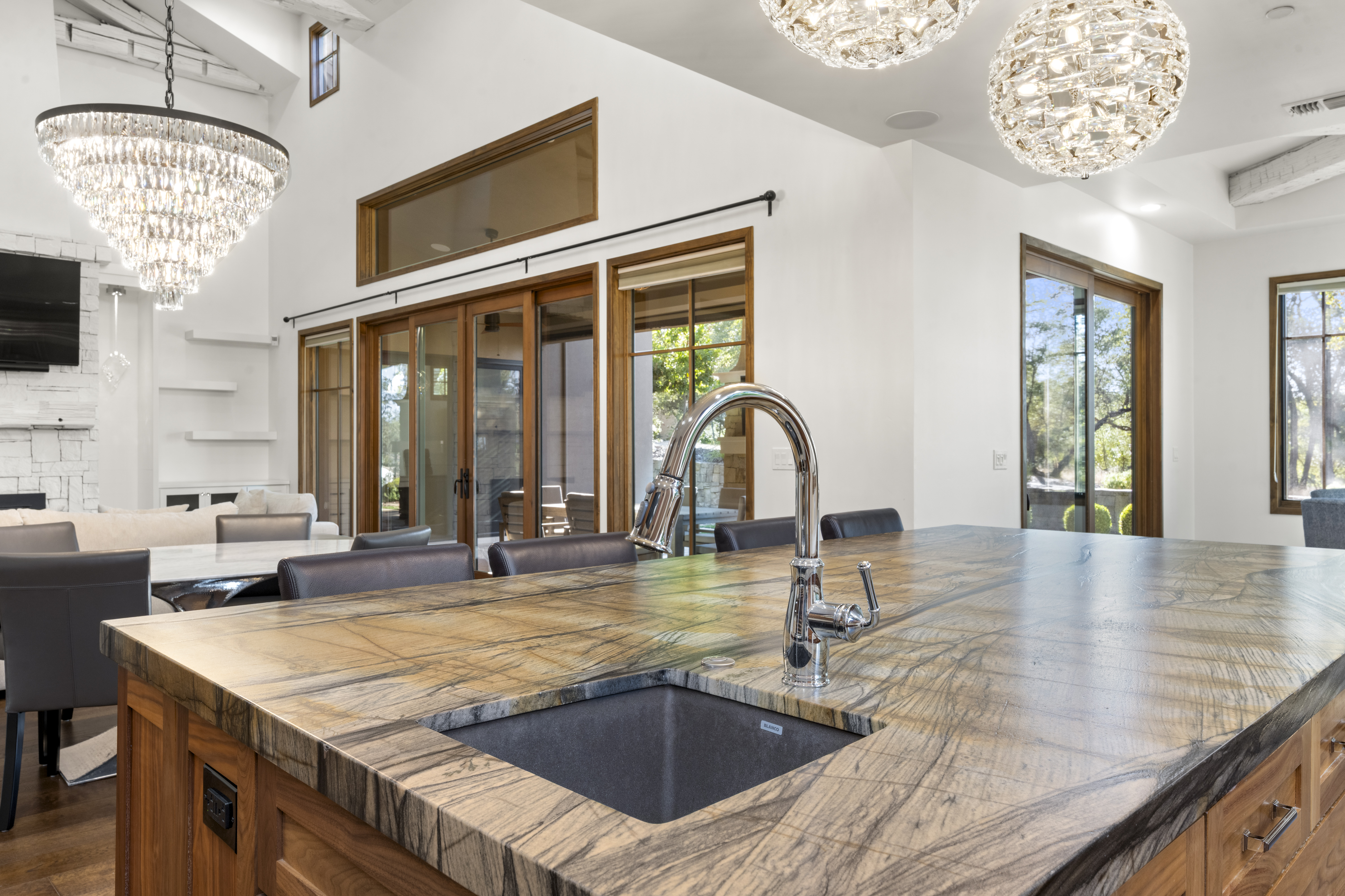 6016 Aldea Drive 