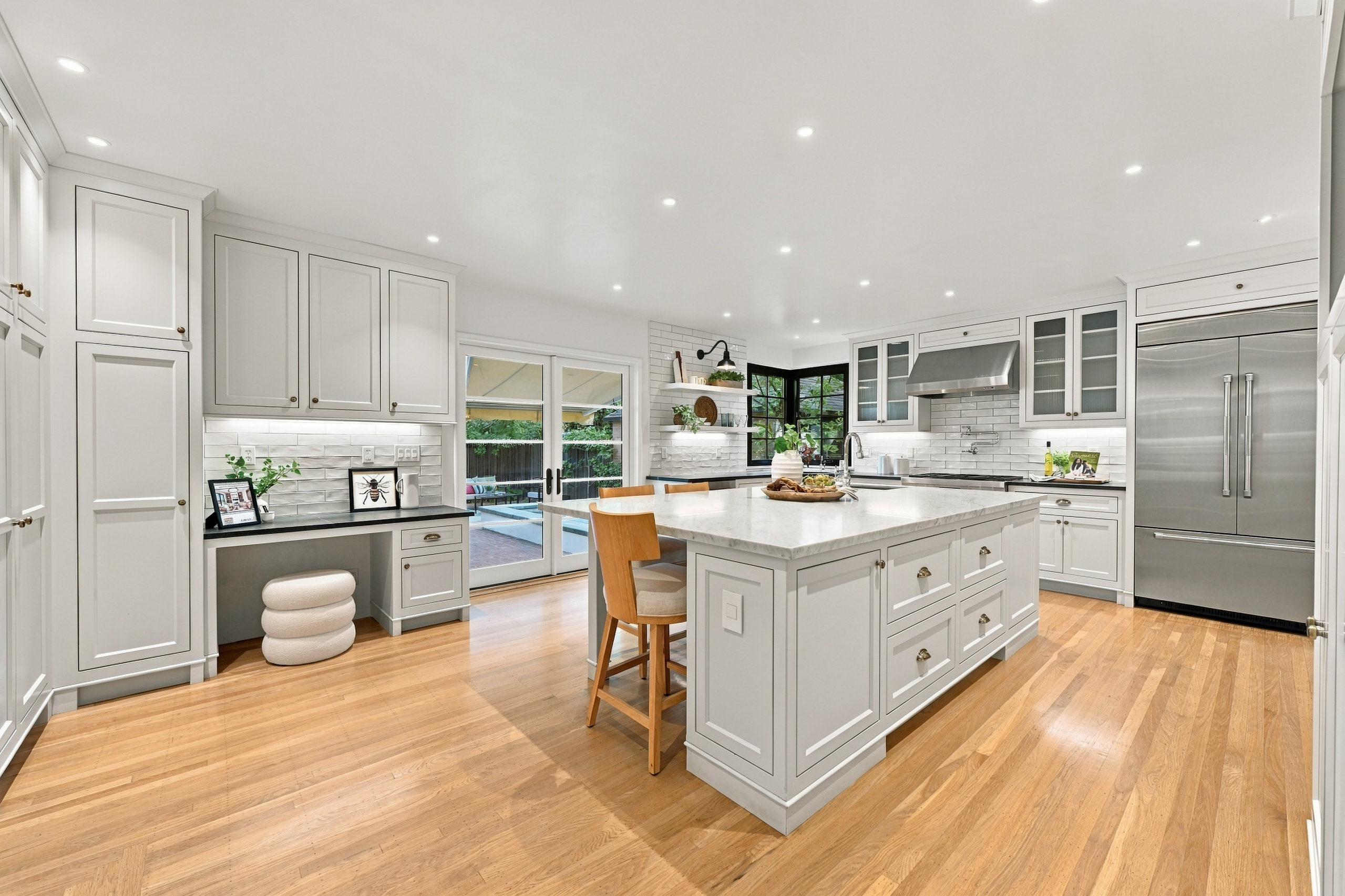2743 Land Park Drive 