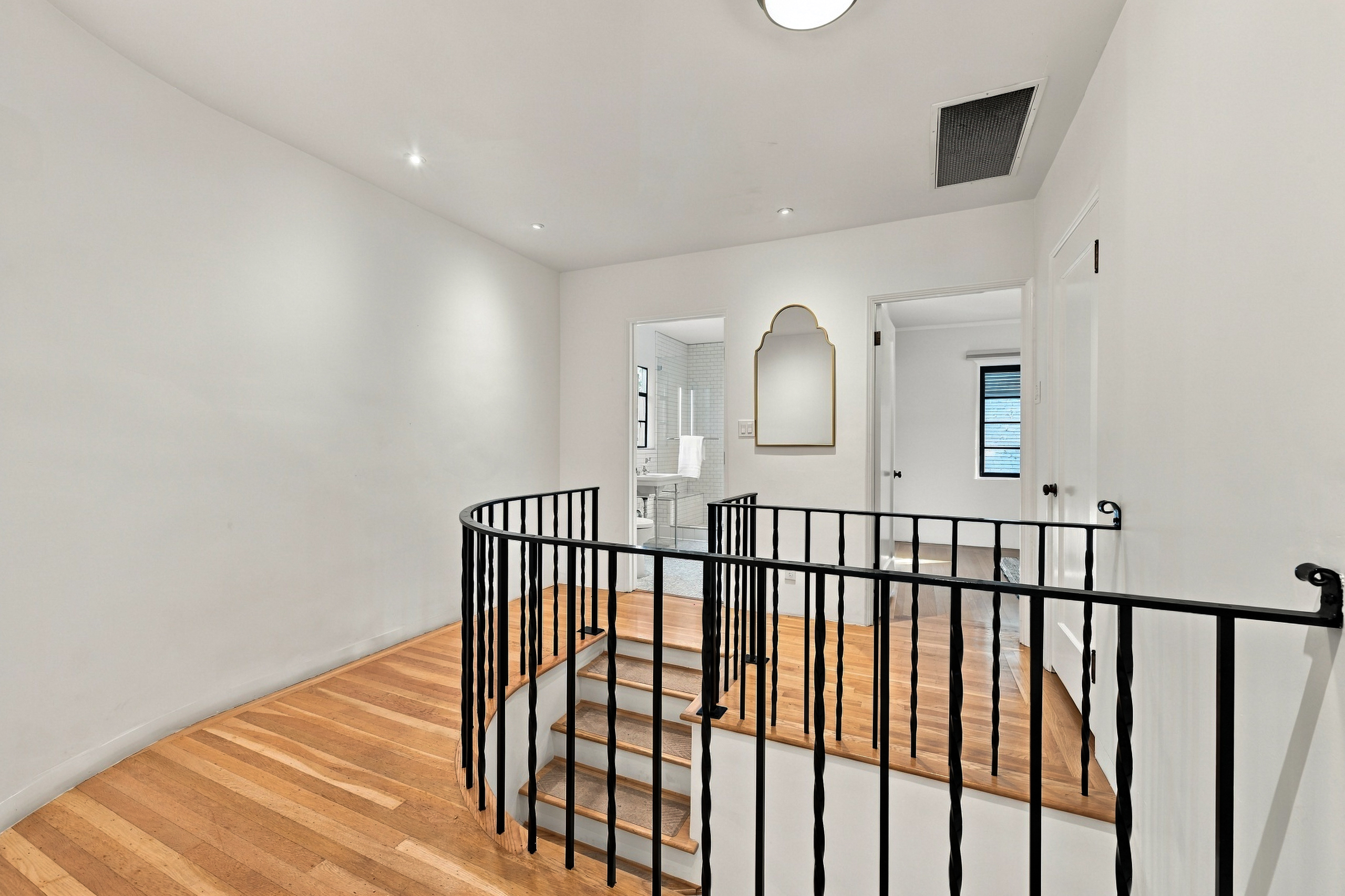 2743 Land Park Drive 