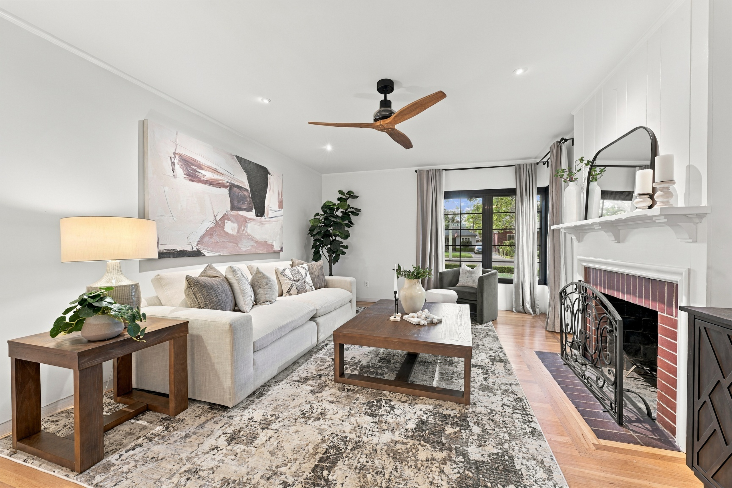 2743 Land Park Drive 
