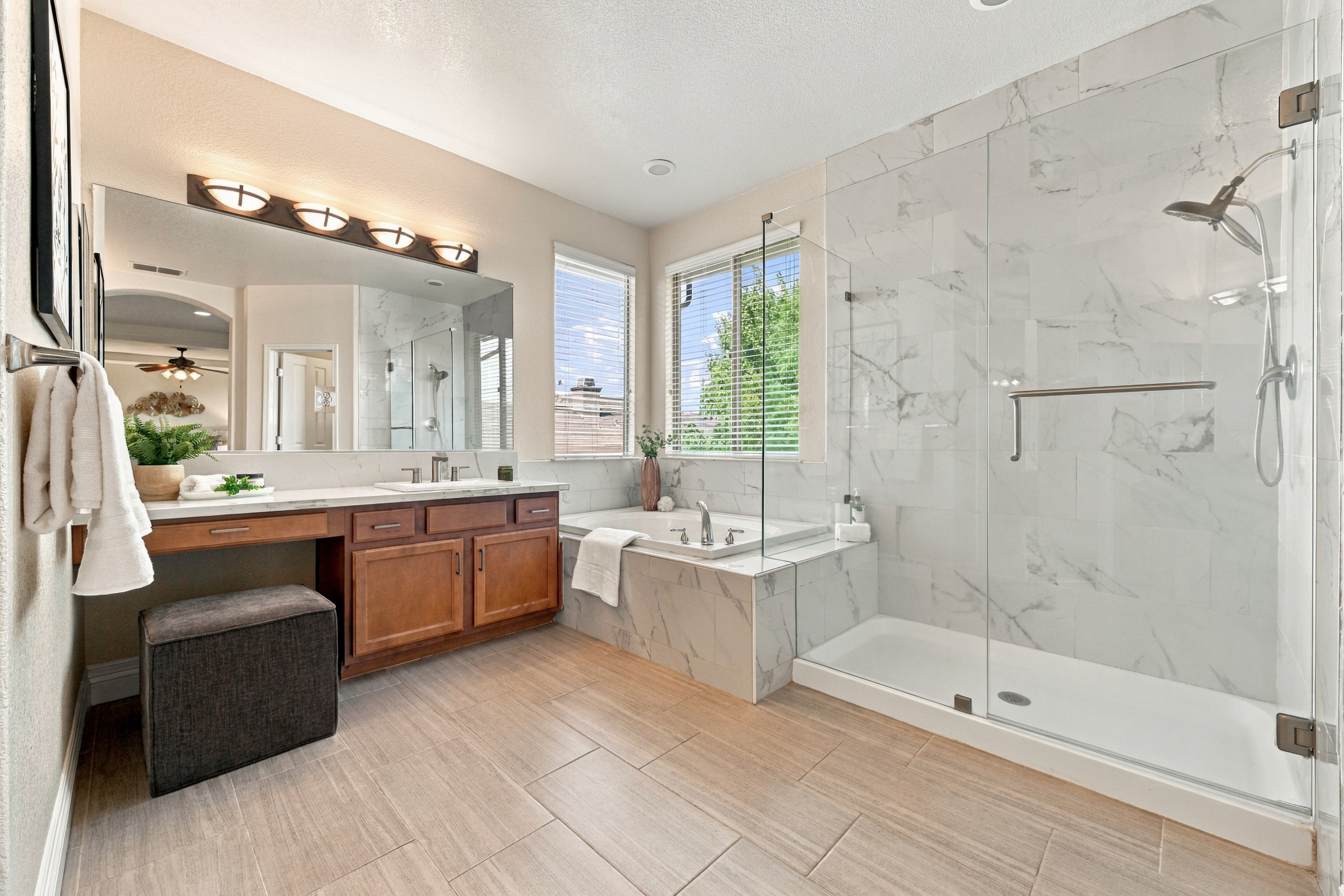 1235 Earlton Lane 