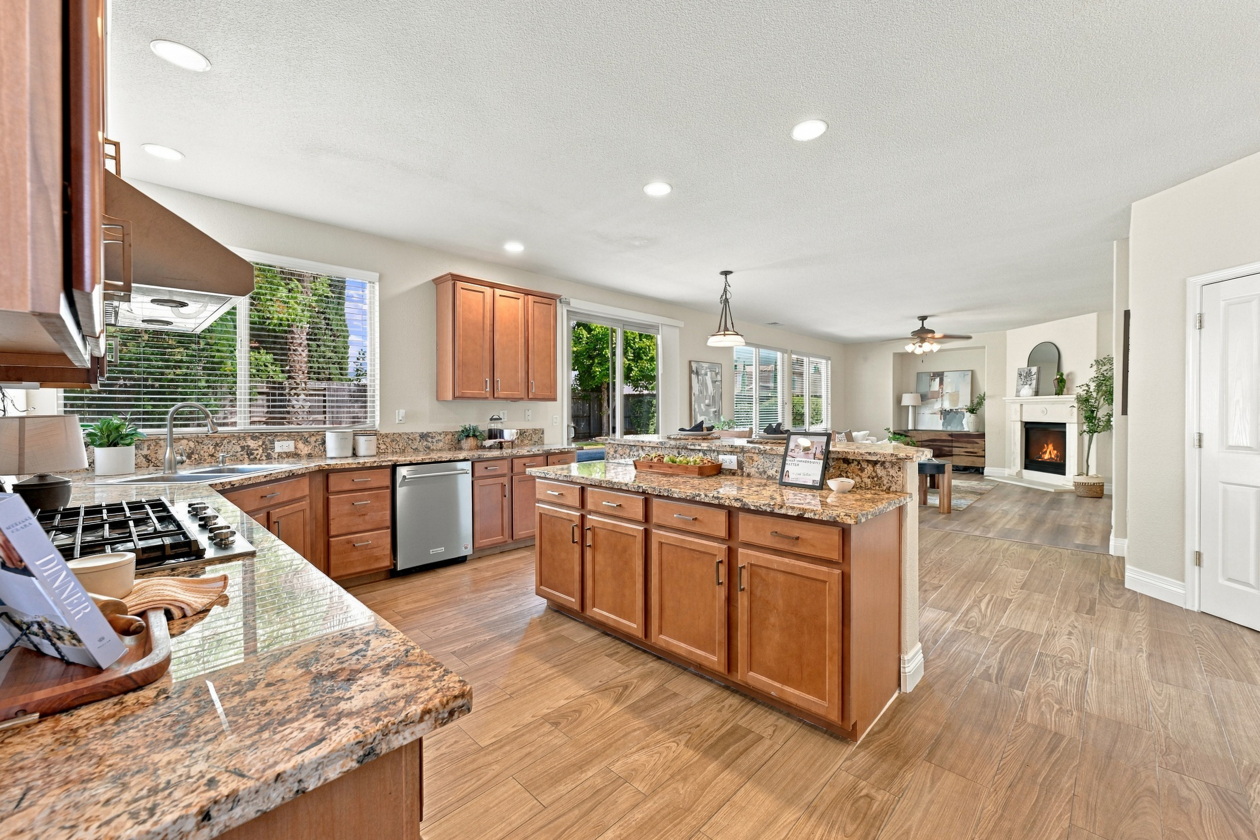 1235 Earlton Lane 