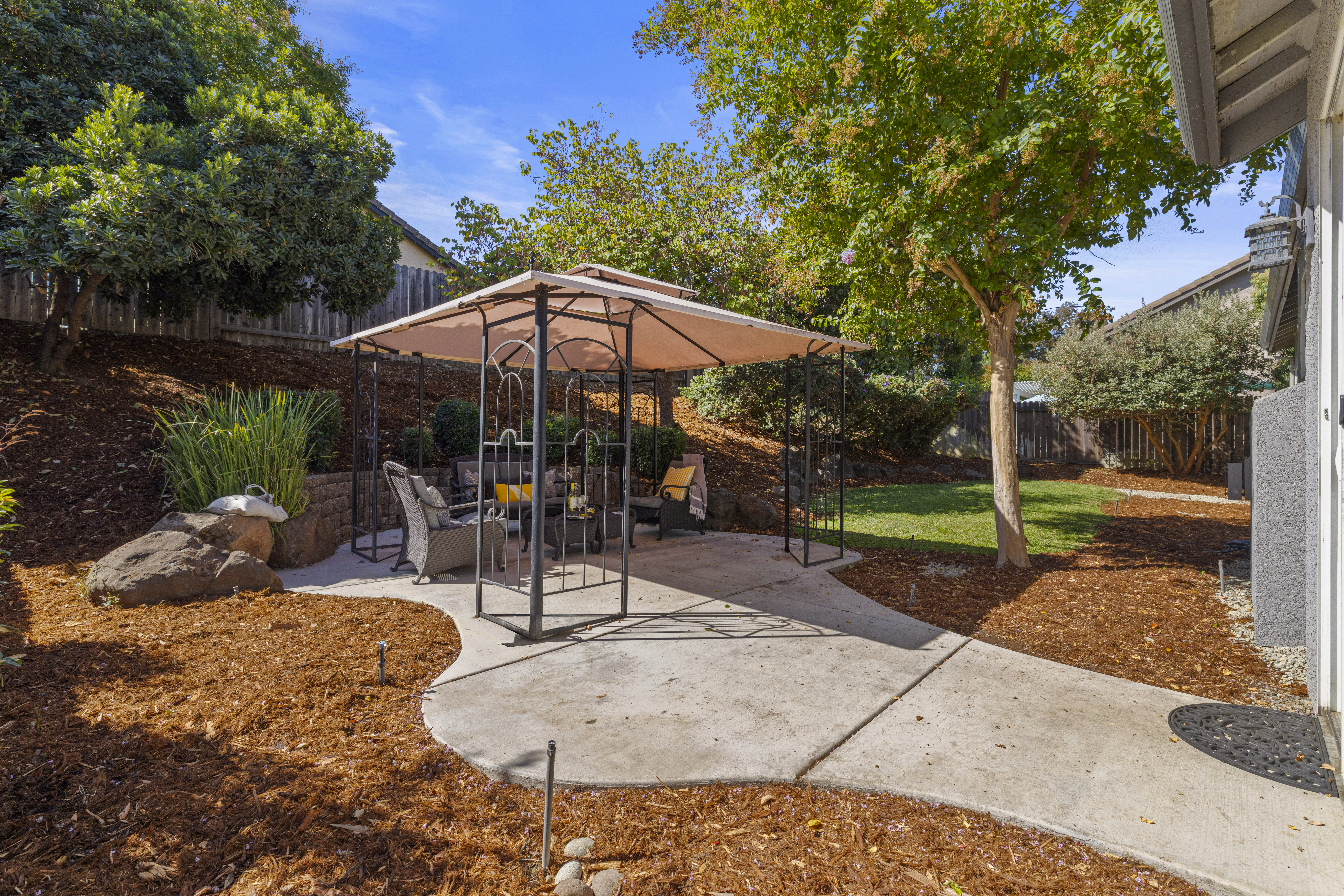 5730 Chaffey Lane 