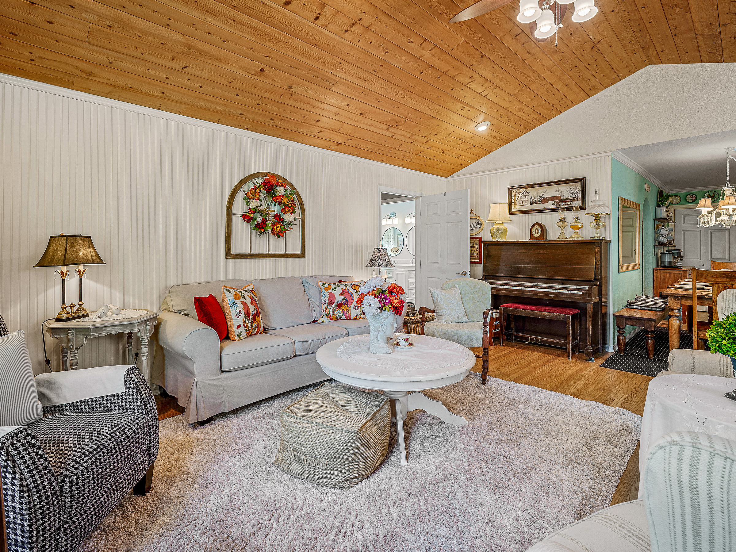 4711 Meadowview Acres Road 