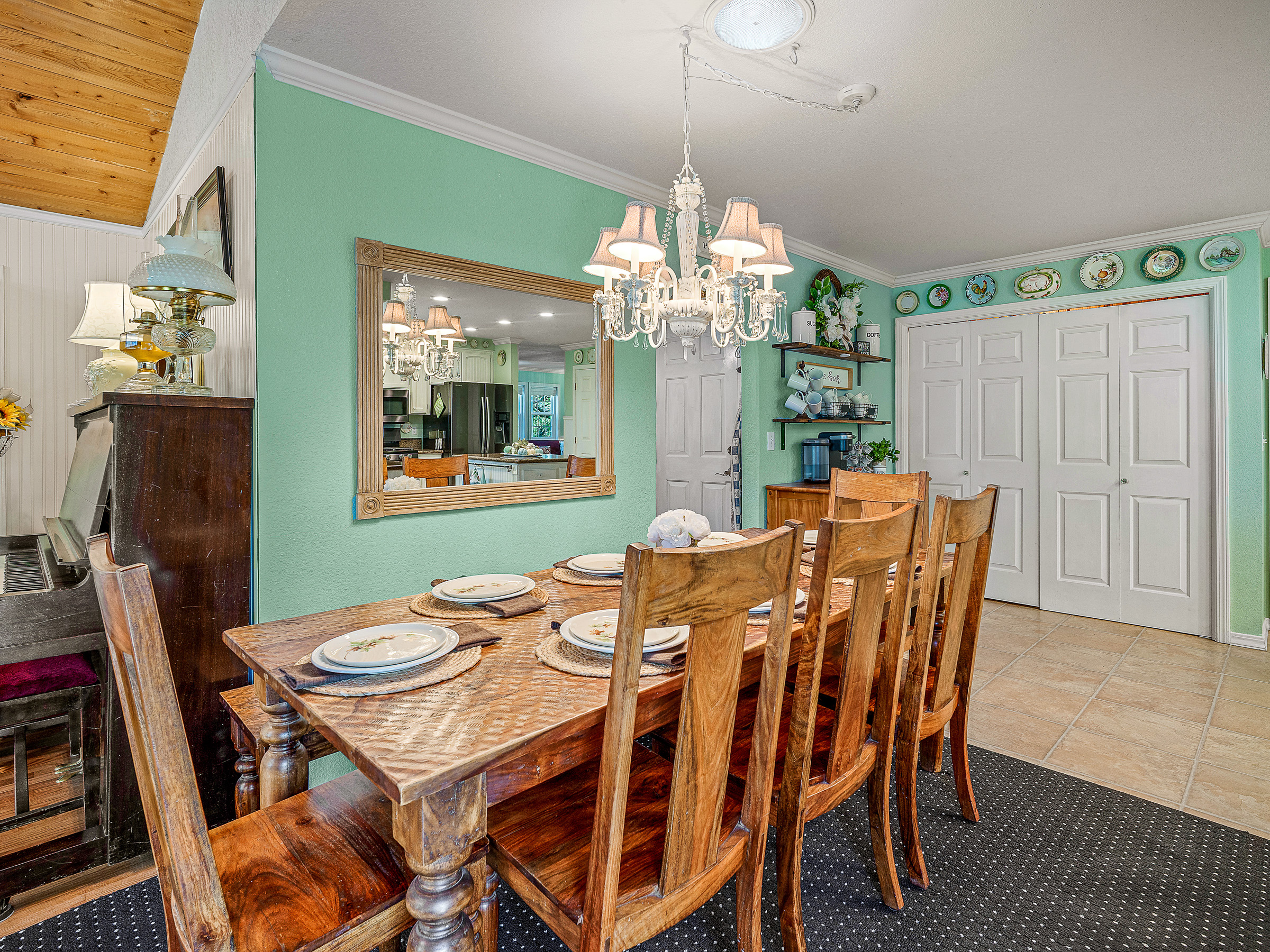4711 Meadowview Acres Road 