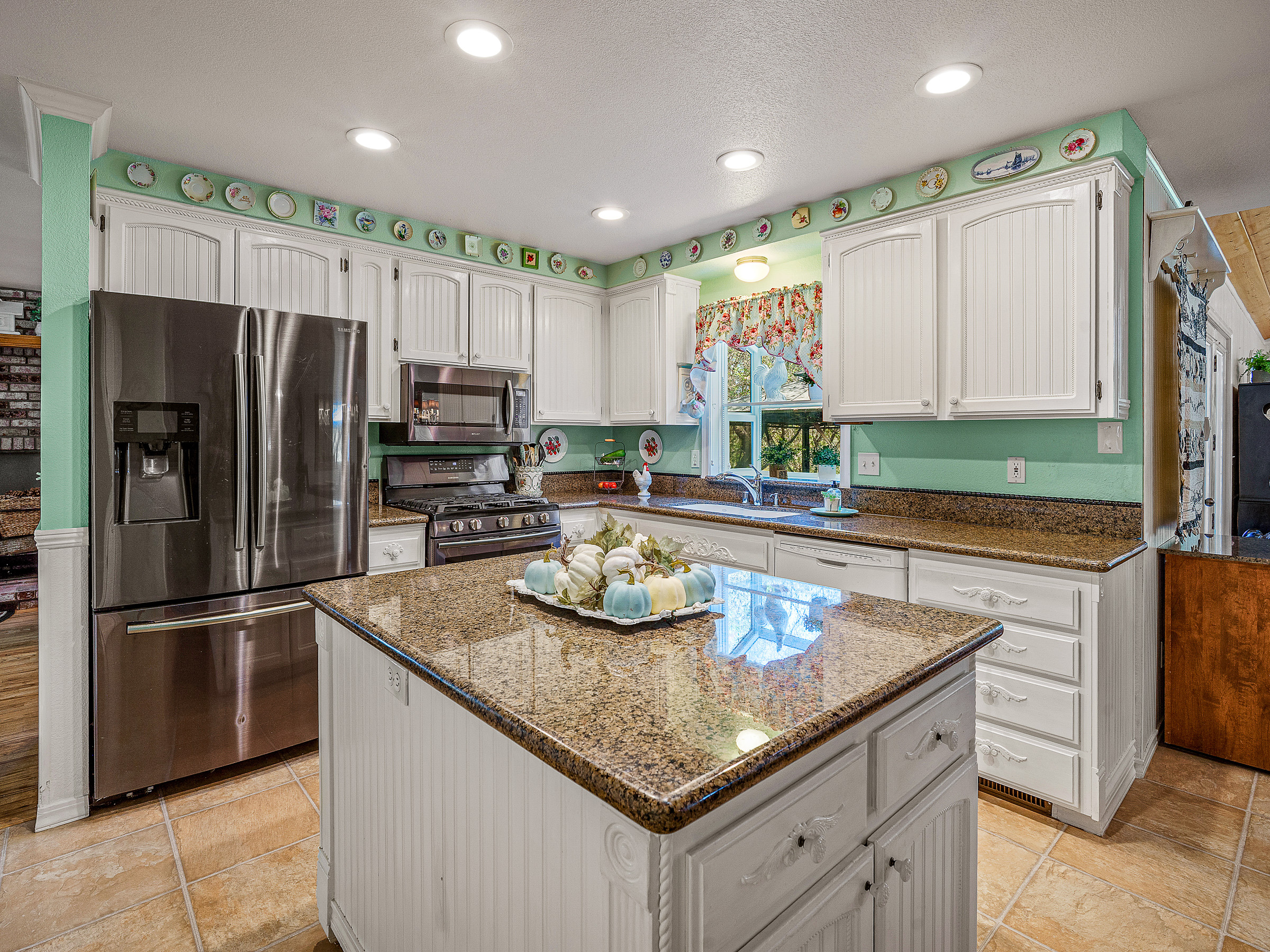 4711 Meadowview Acres Road 