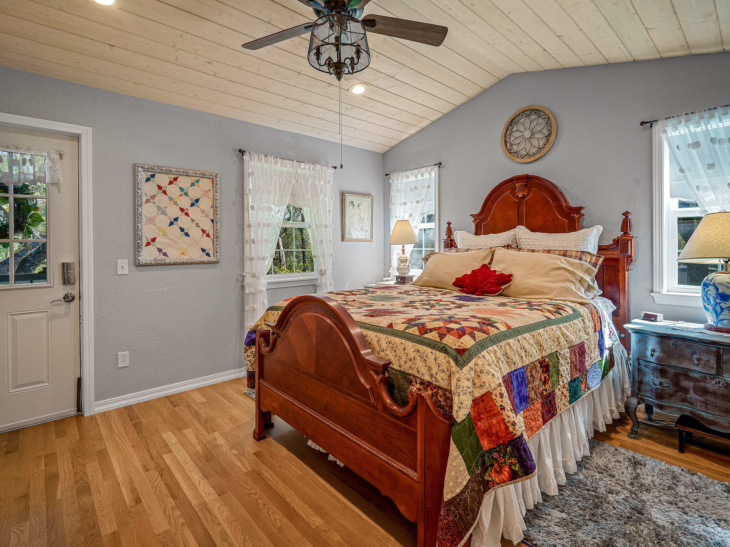 4711 Meadowview Acres Road 