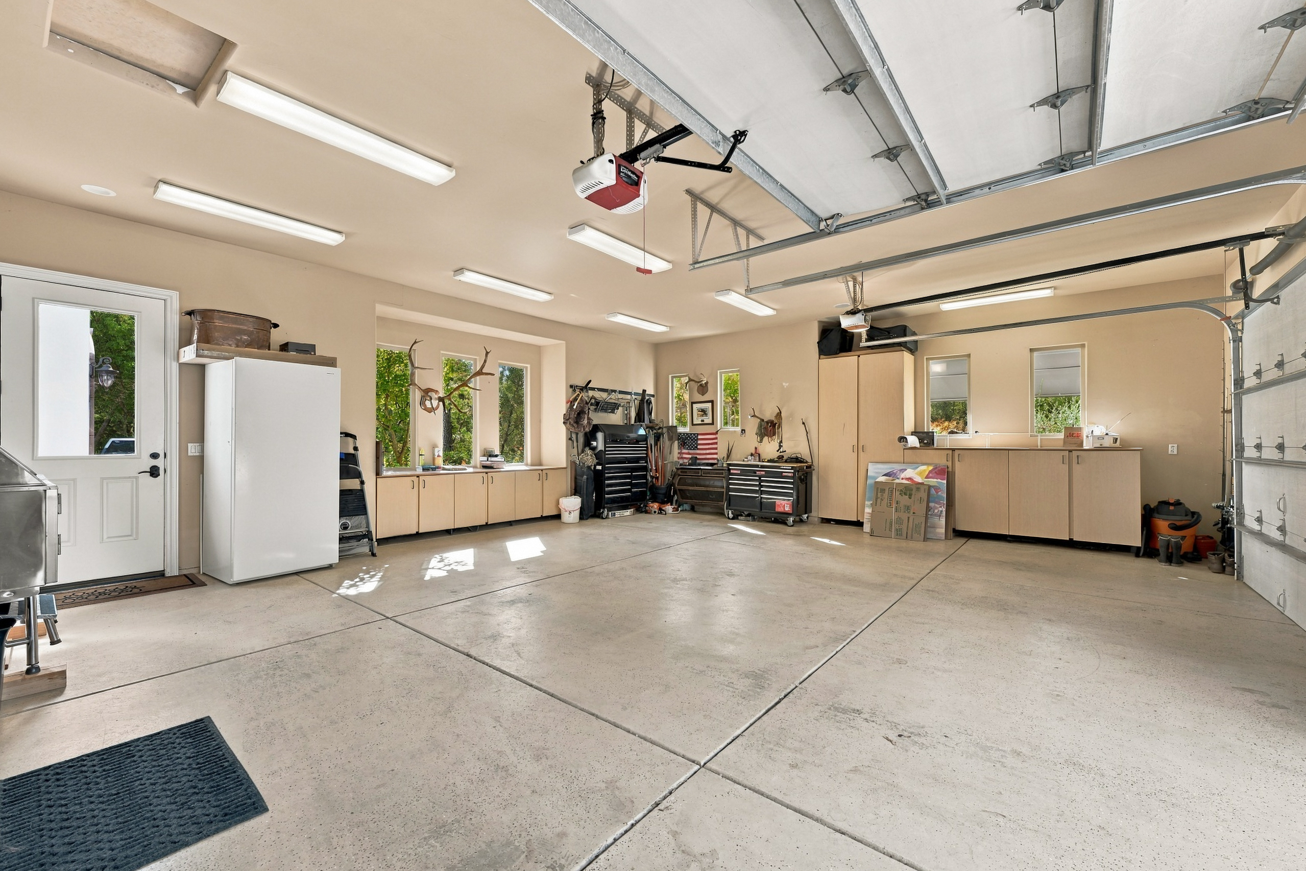 5571 Monte Claire Lane 