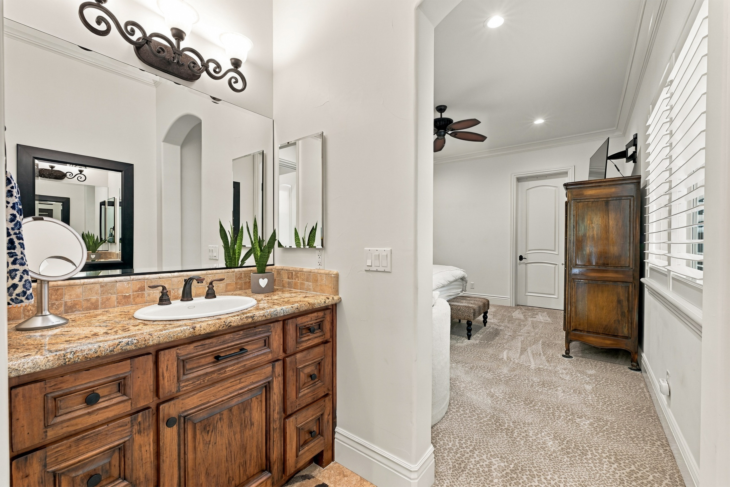 5571 Monte Claire Lane 