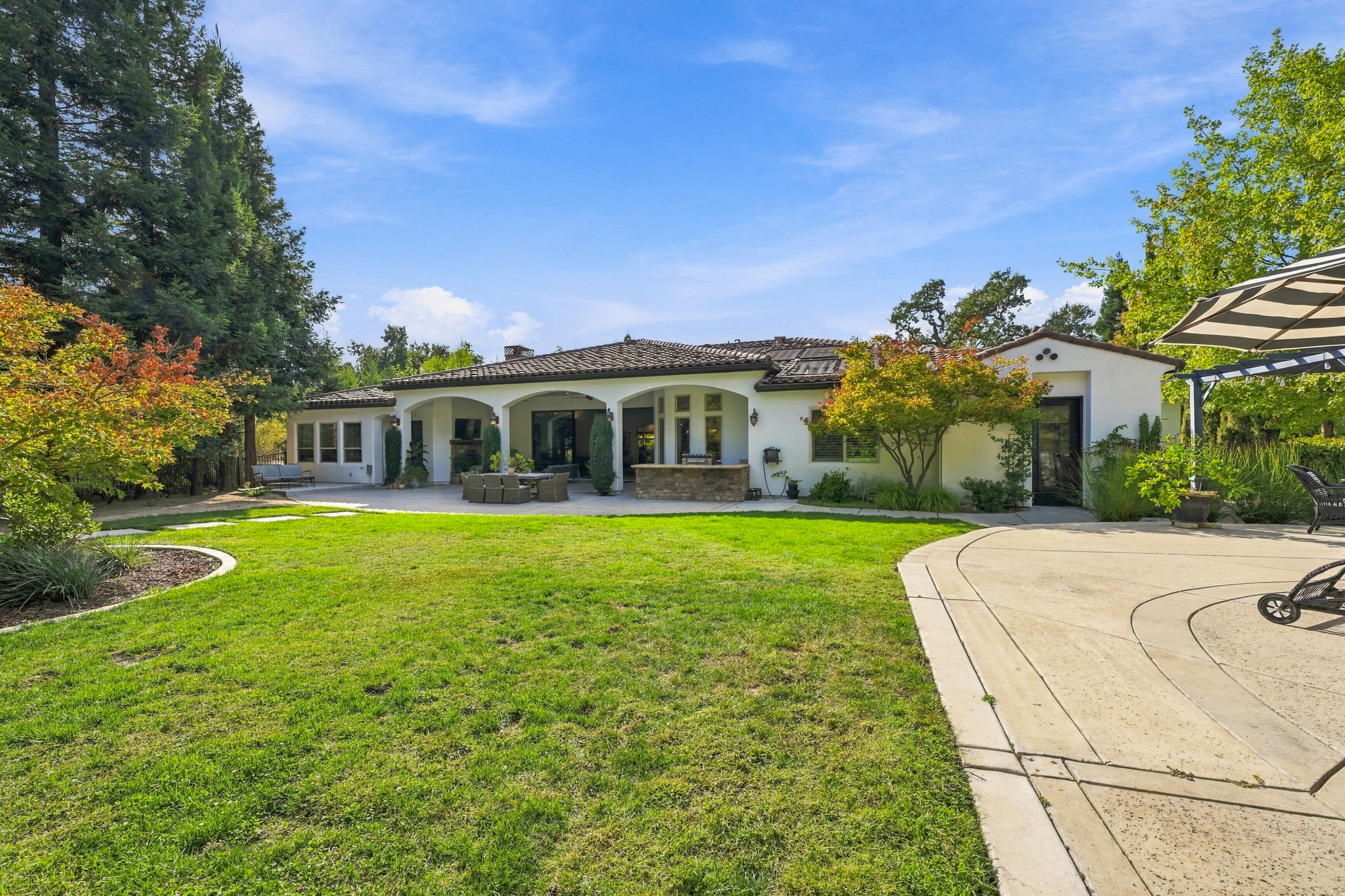 5571 Monte Claire Lane 