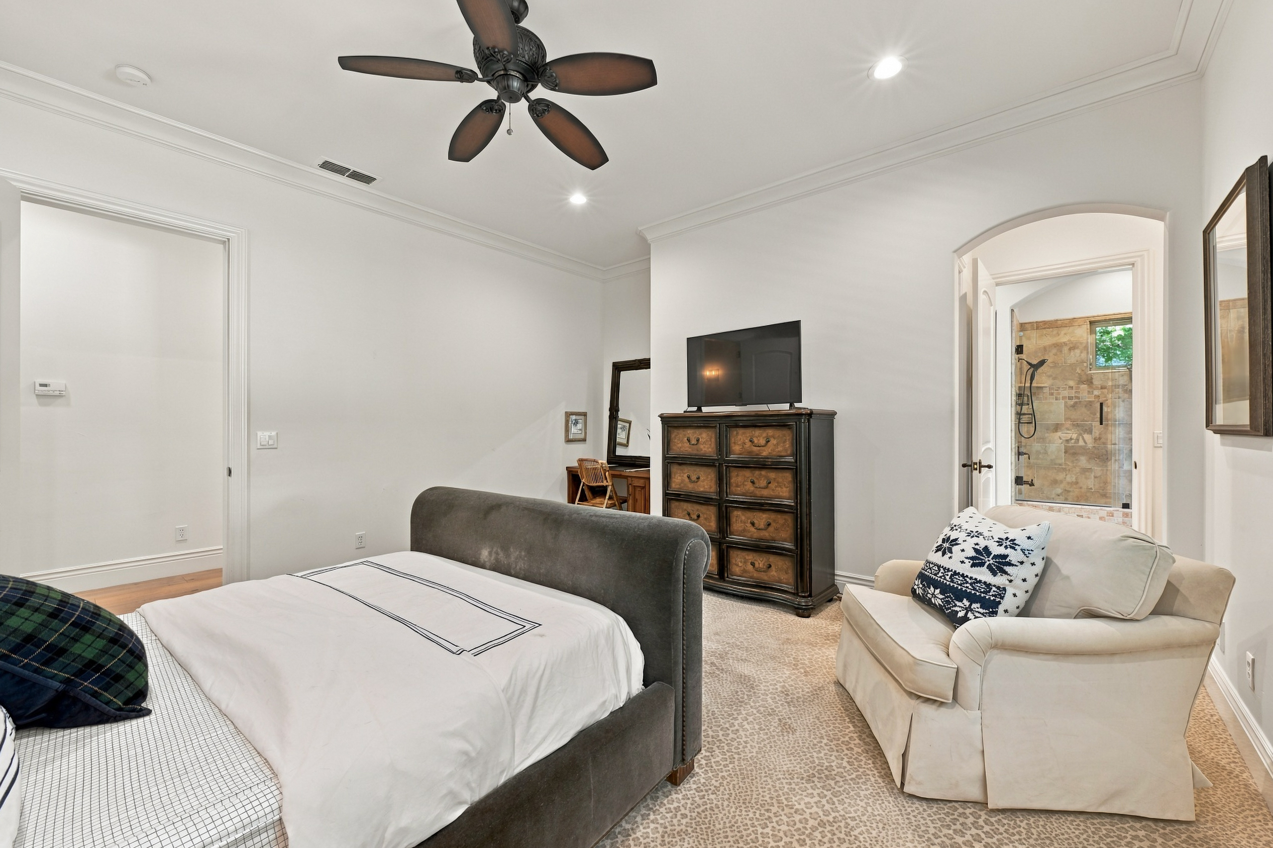 5571 Monte Claire Lane 