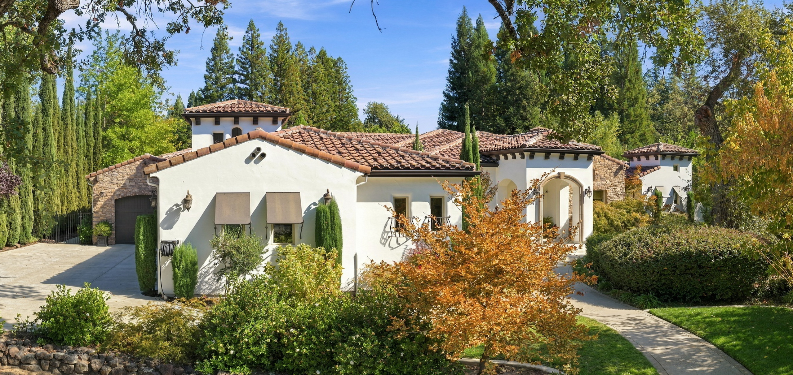 5571 Monte Claire Lane 