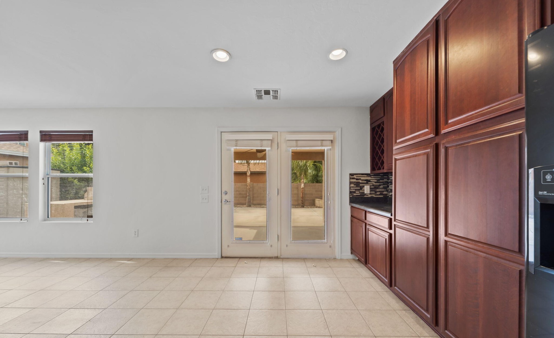 2779 W Greenstreak Drive 