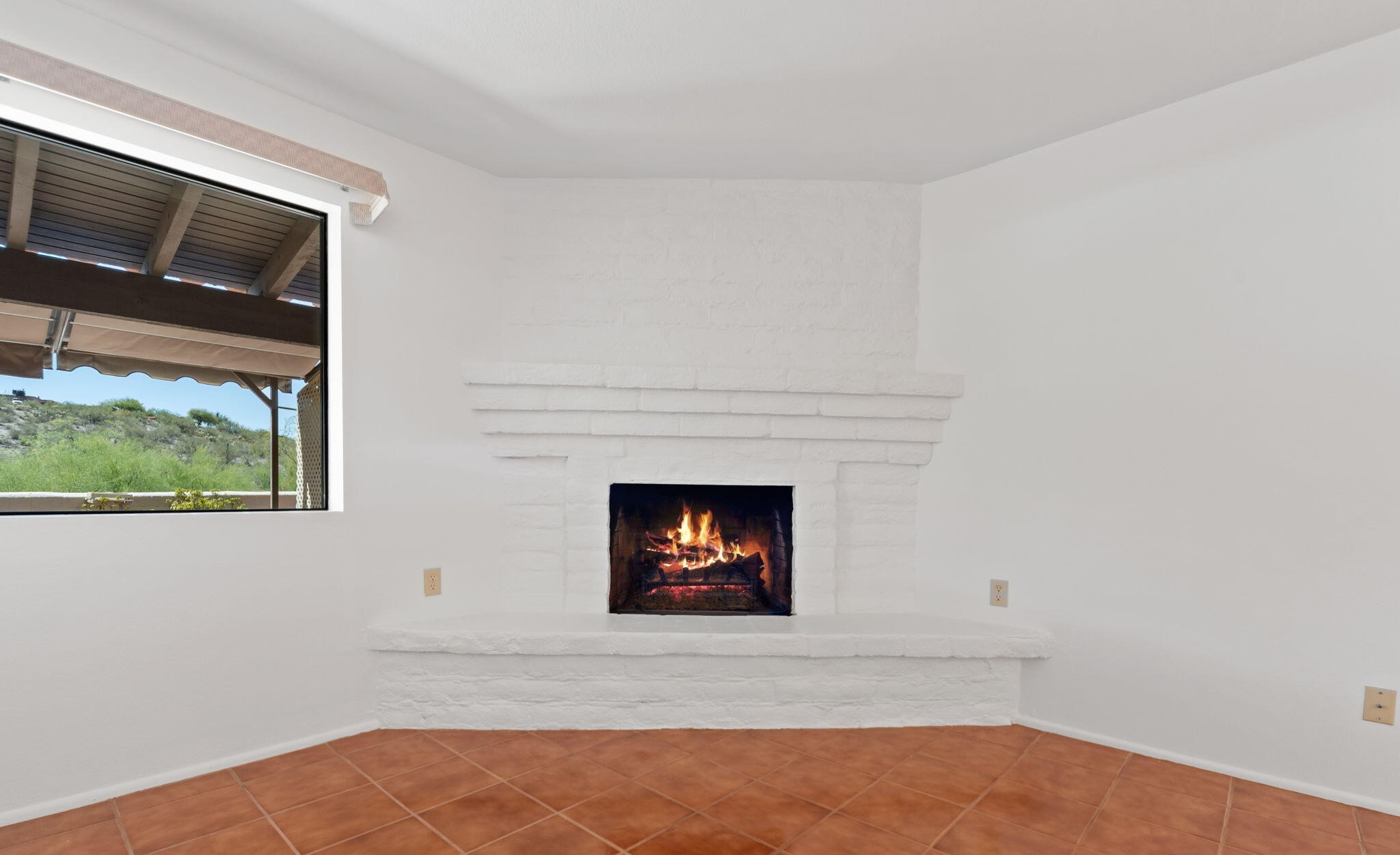5406 N Camino de las Brisas 