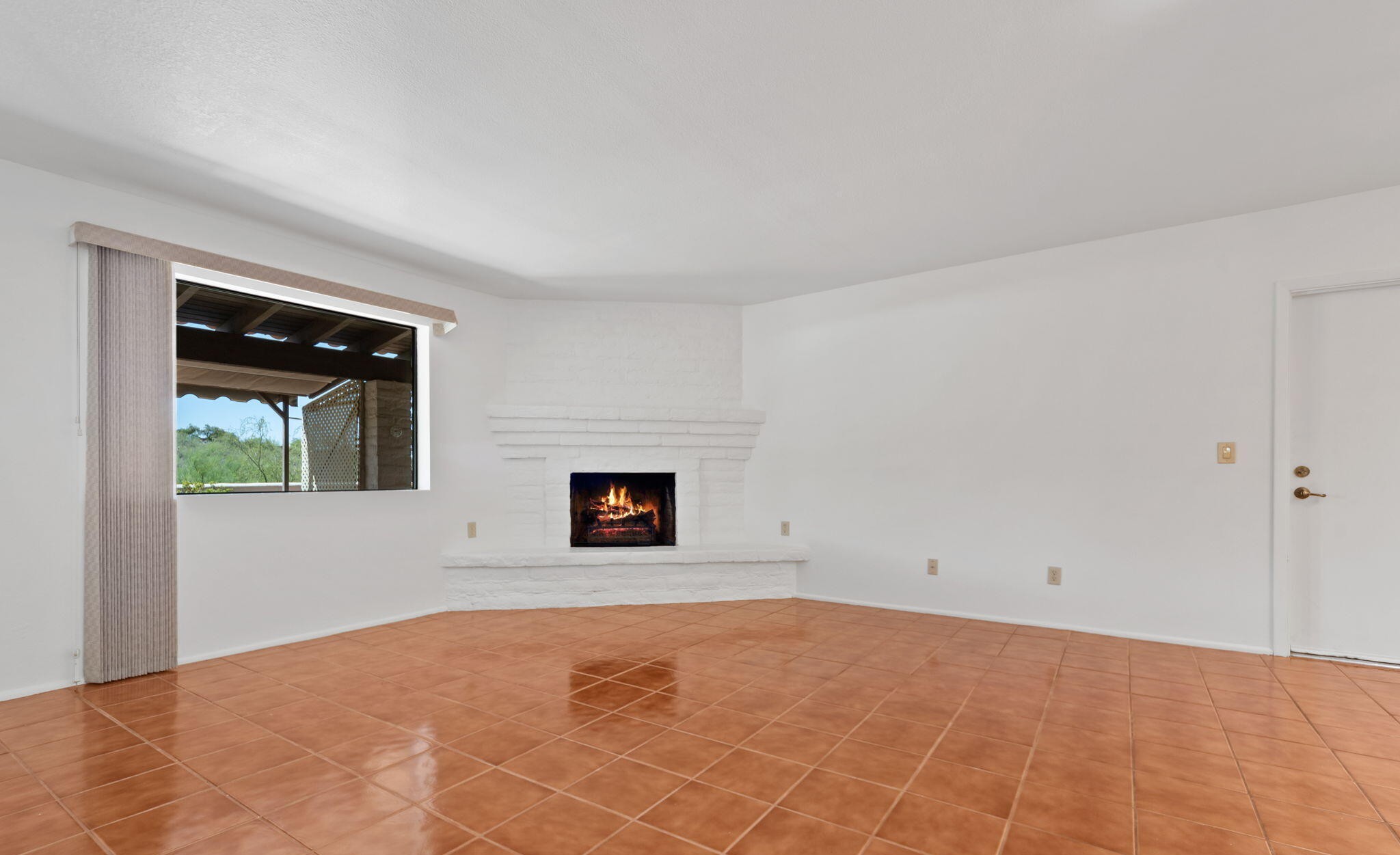 5406 N Camino de las Brisas 