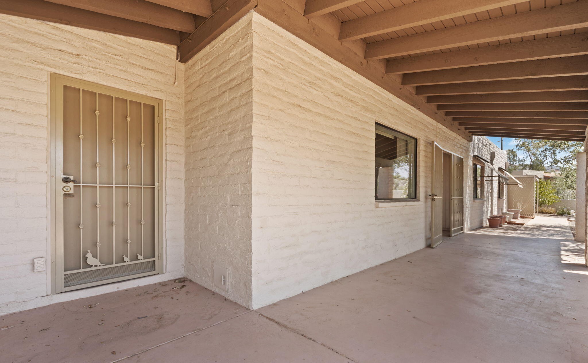 5406 N Camino de las Brisas 