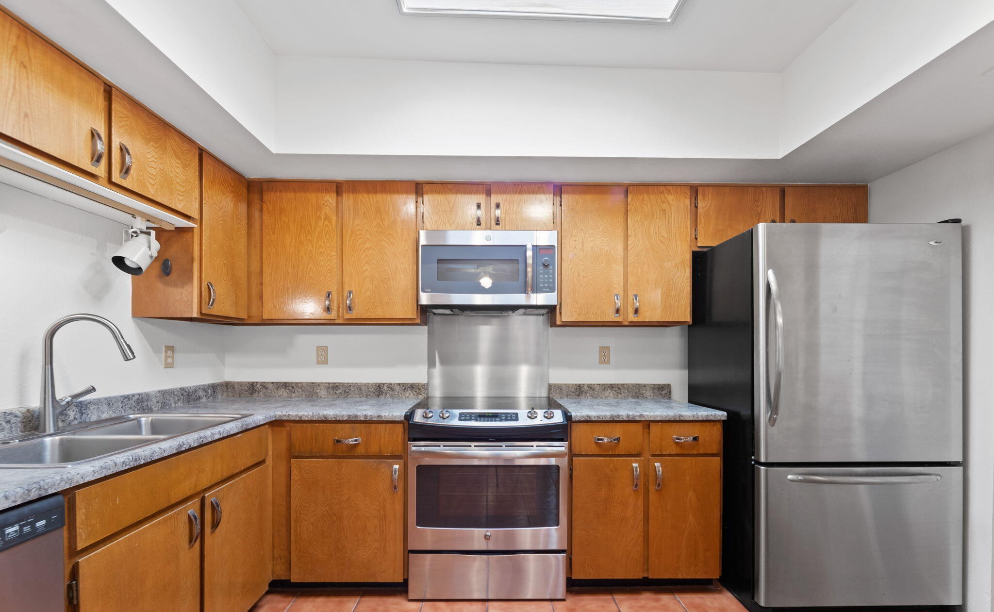 5406 N Camino de las Brisas 