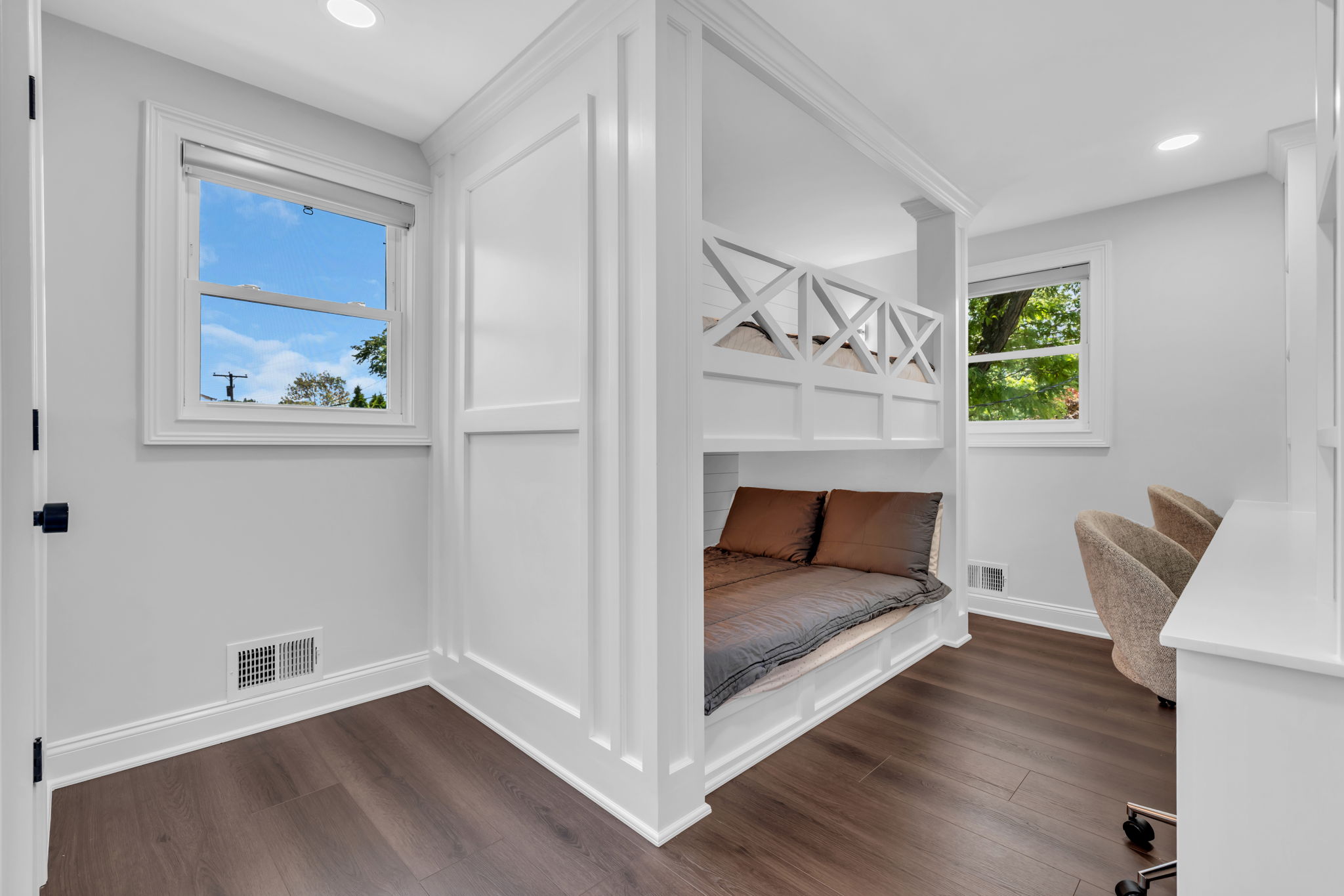 1339 Eatontown Blvd