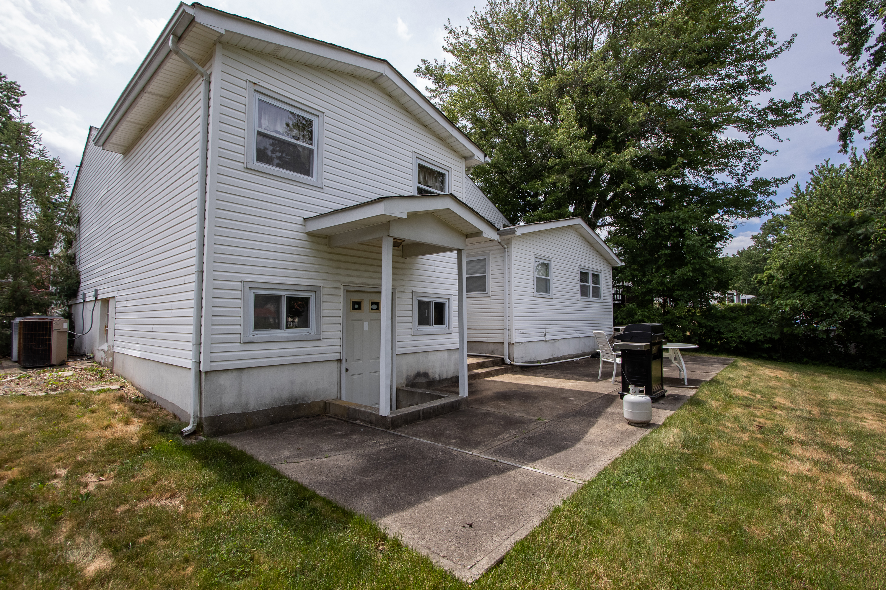 47 Walnut Ave