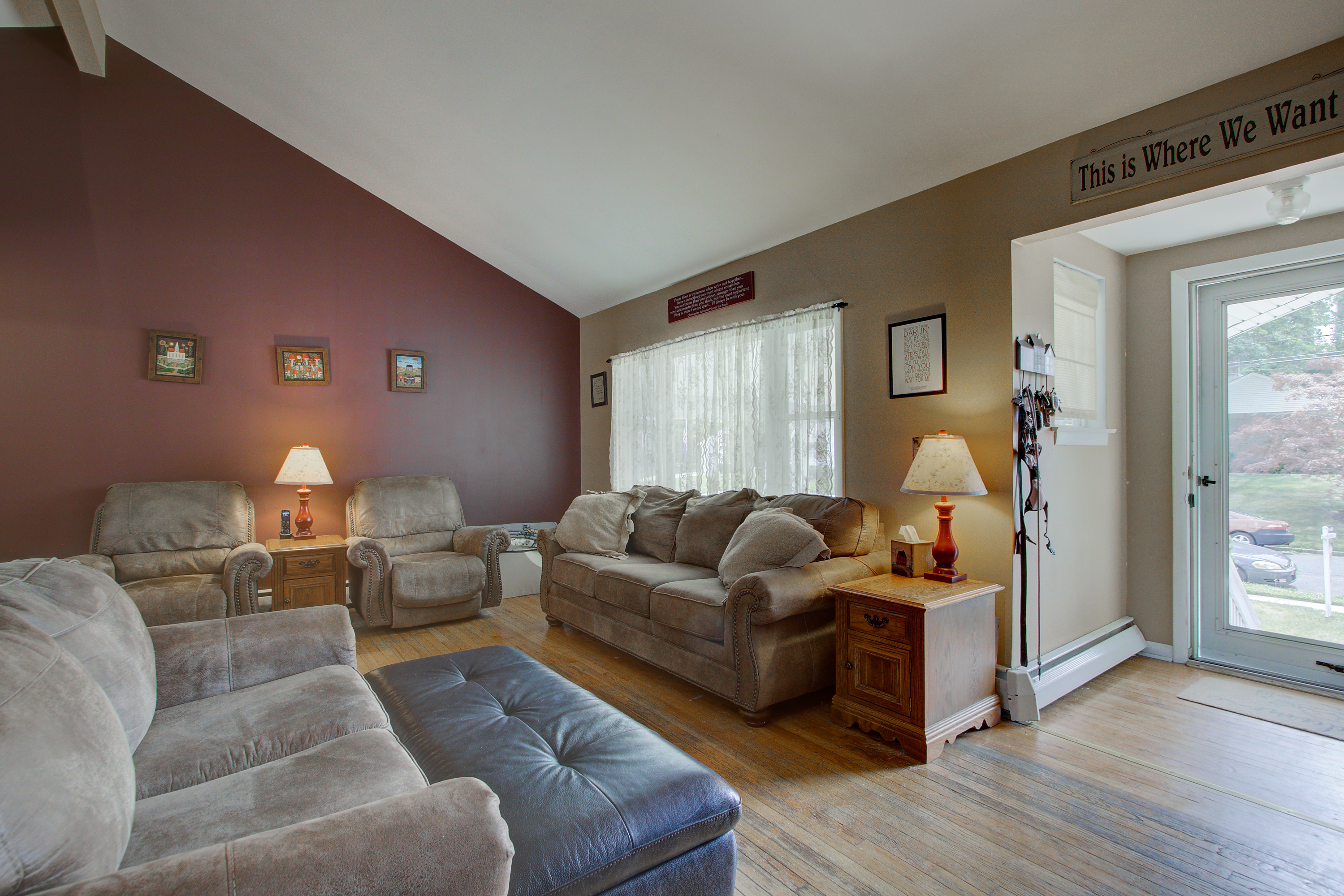 47 Walnut Ave