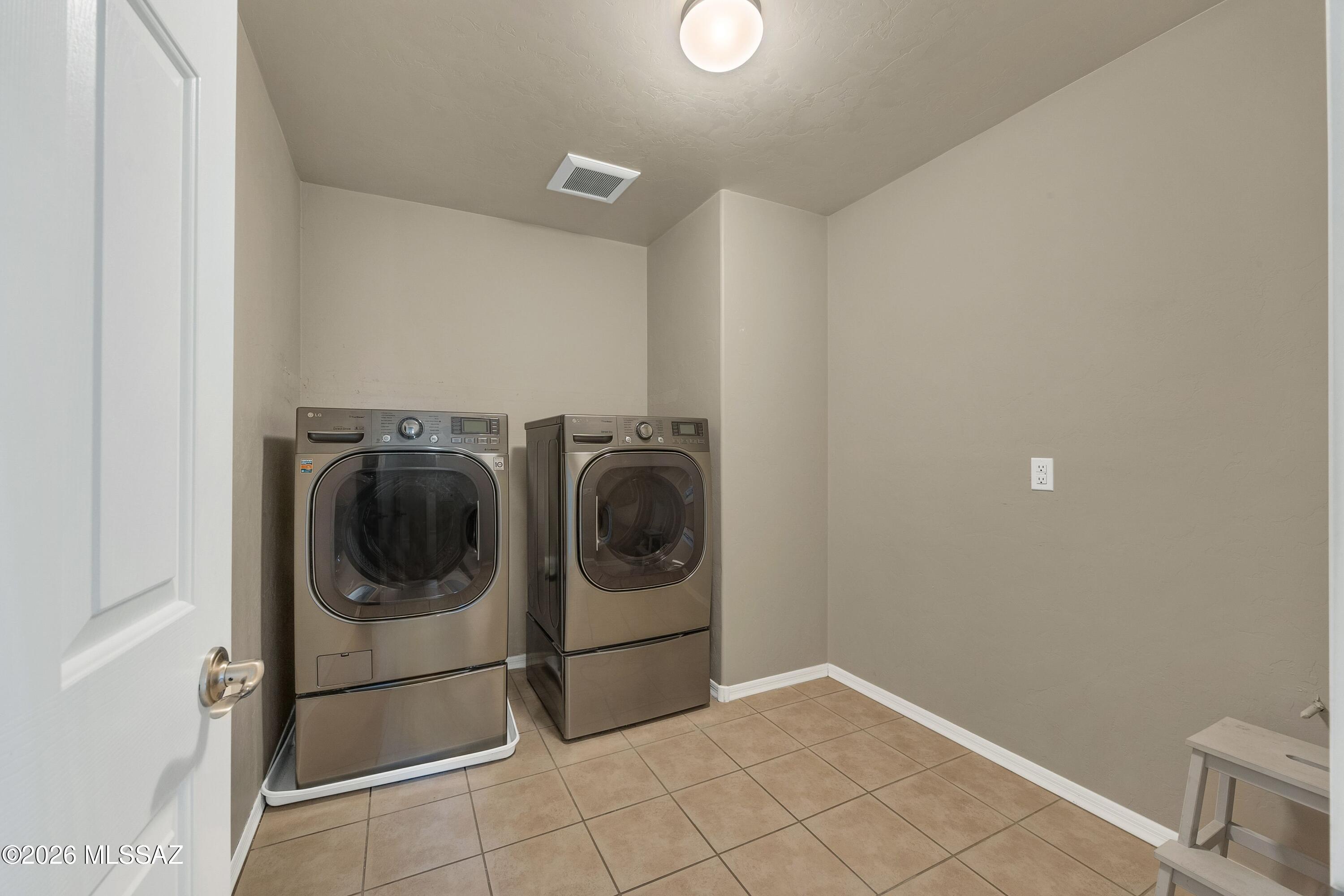 12252 N Wind Runner Parkway