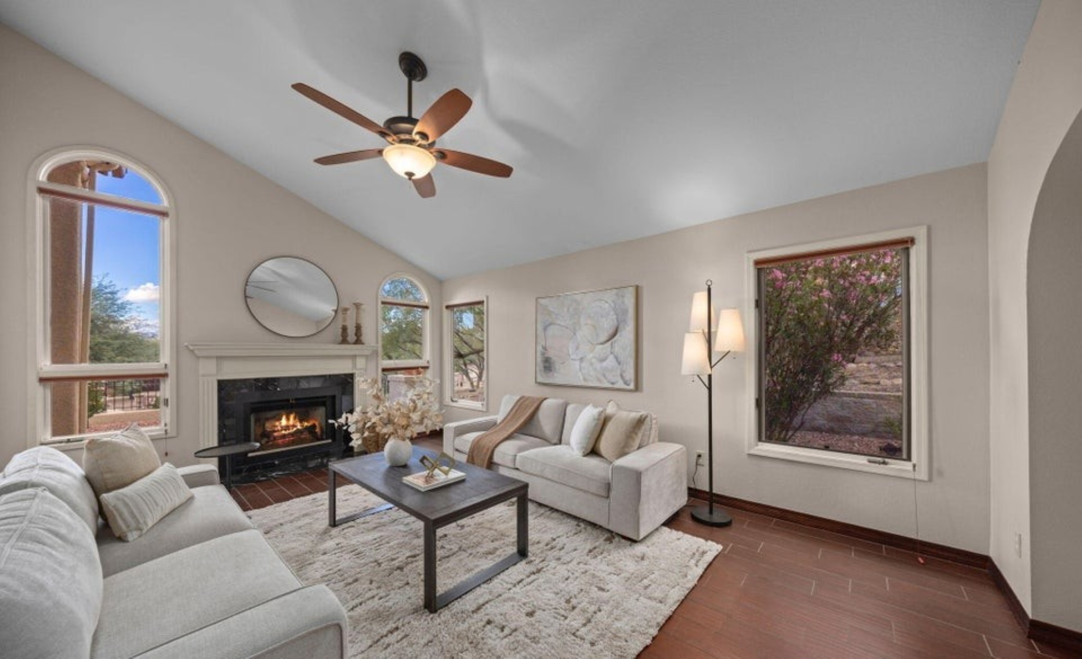 435 W Valoro Drive 