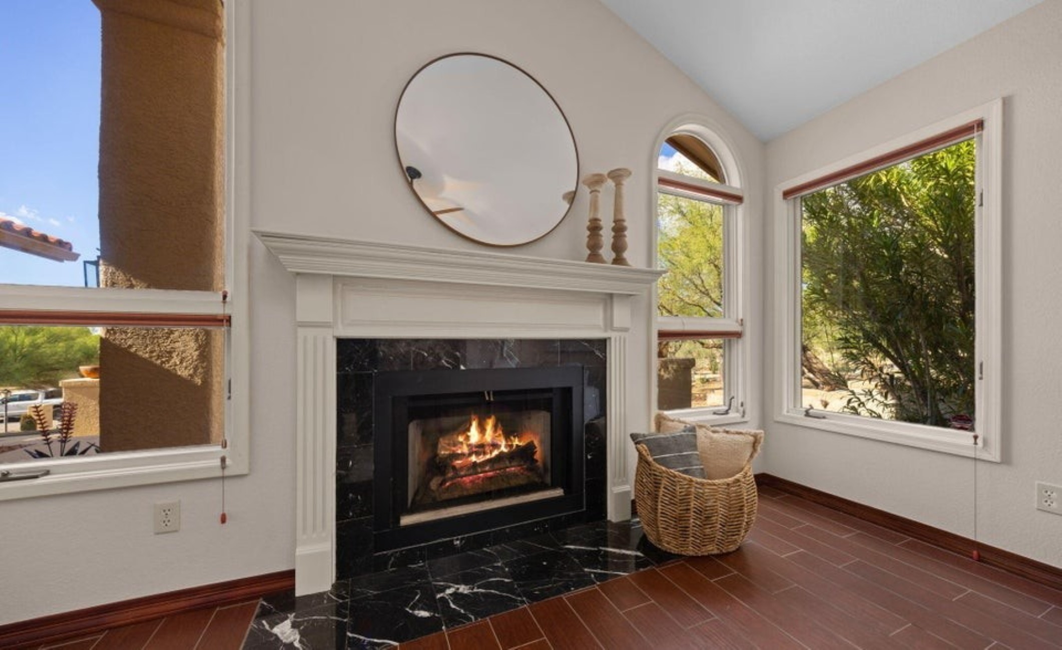 435 W Valoro Drive 