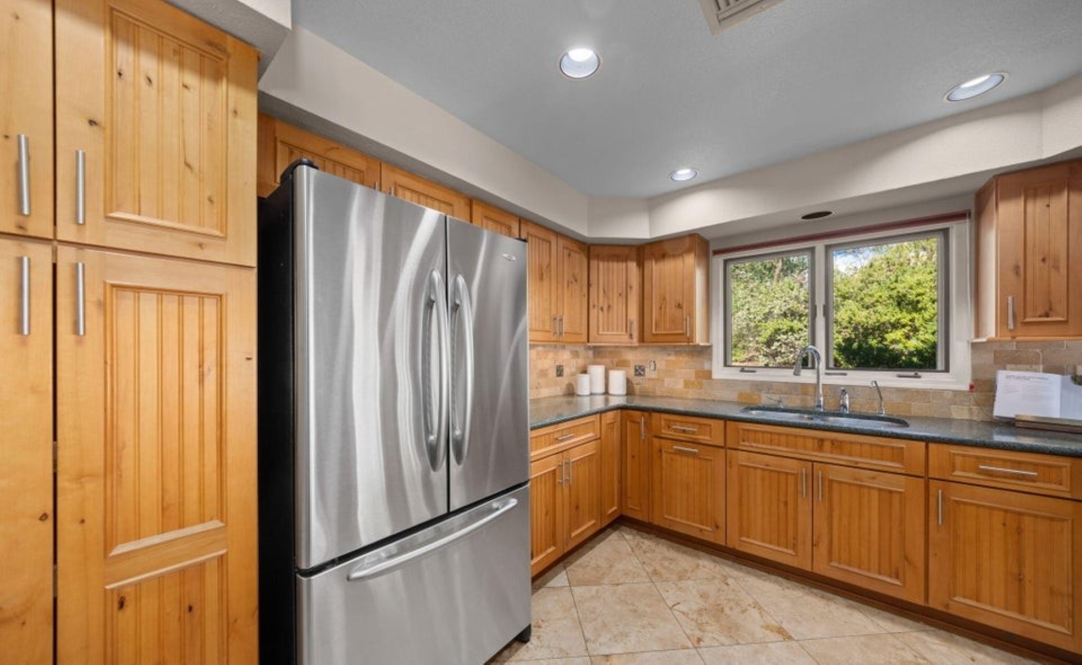 435 W Valoro Drive 