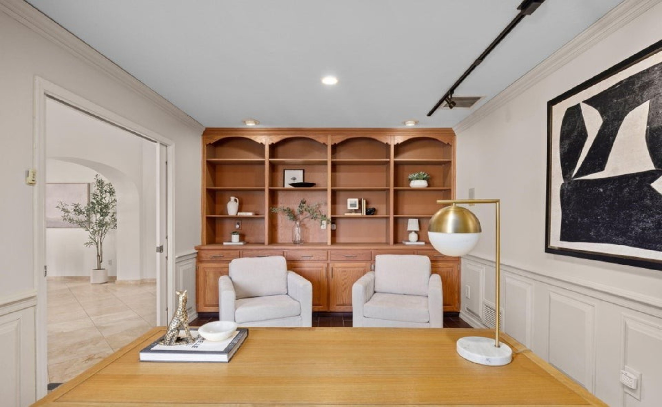 435 W Valoro Drive 