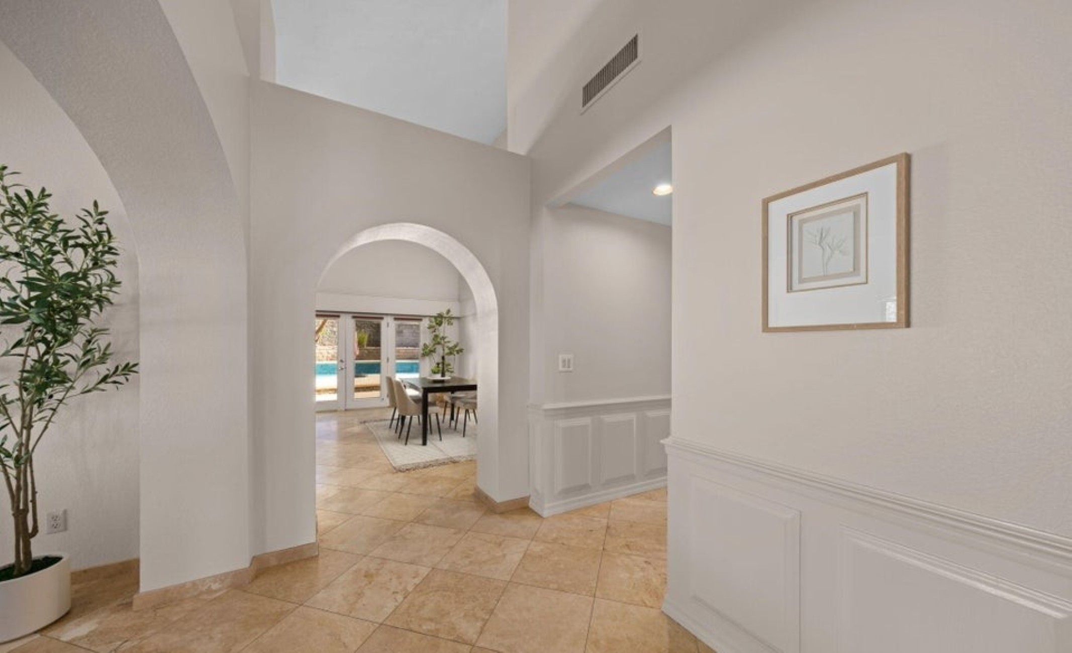 435 W Valoro Drive 