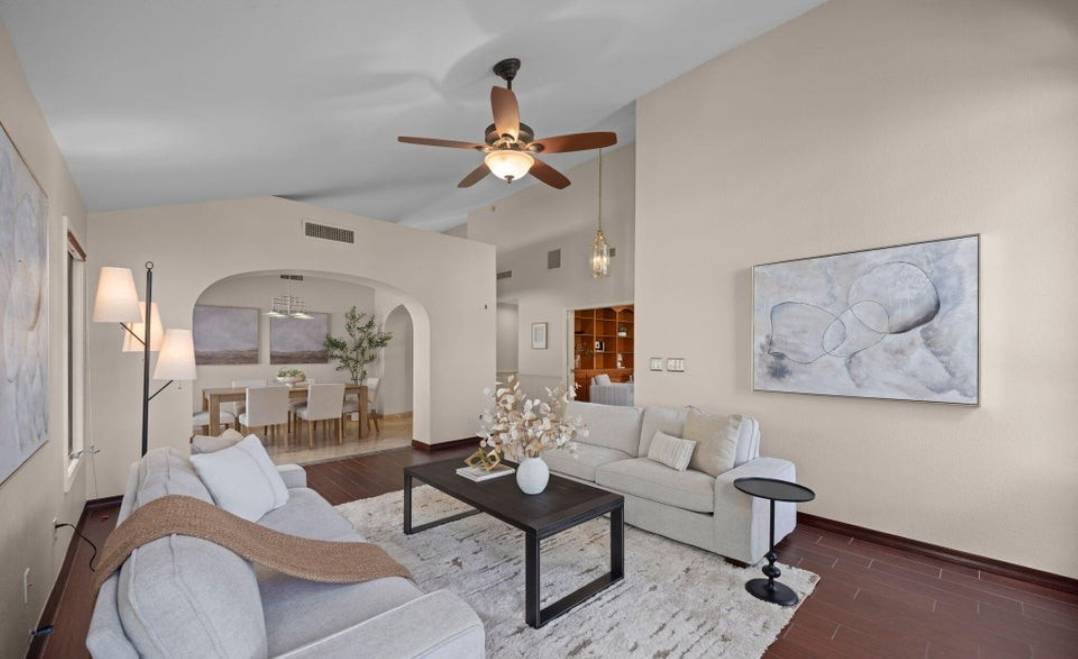 435 W Valoro Drive 