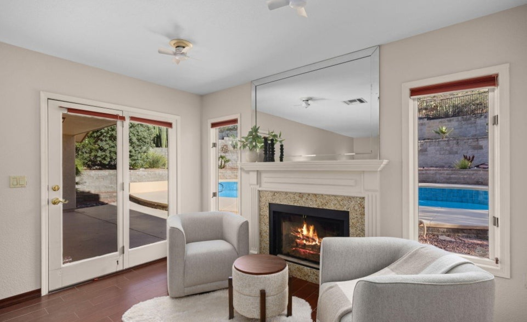 435 W Valoro Drive 