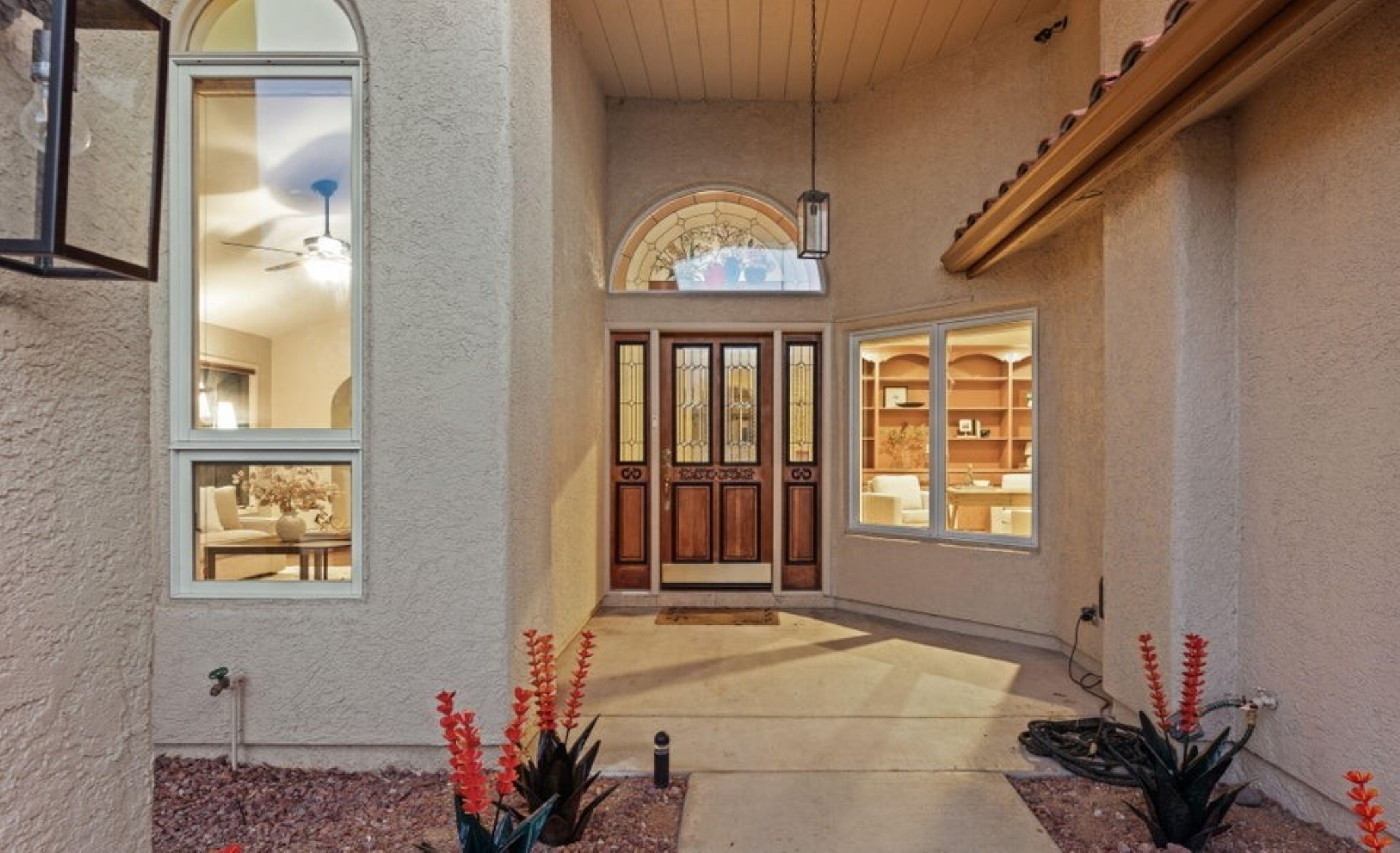 435 W Valoro Drive 