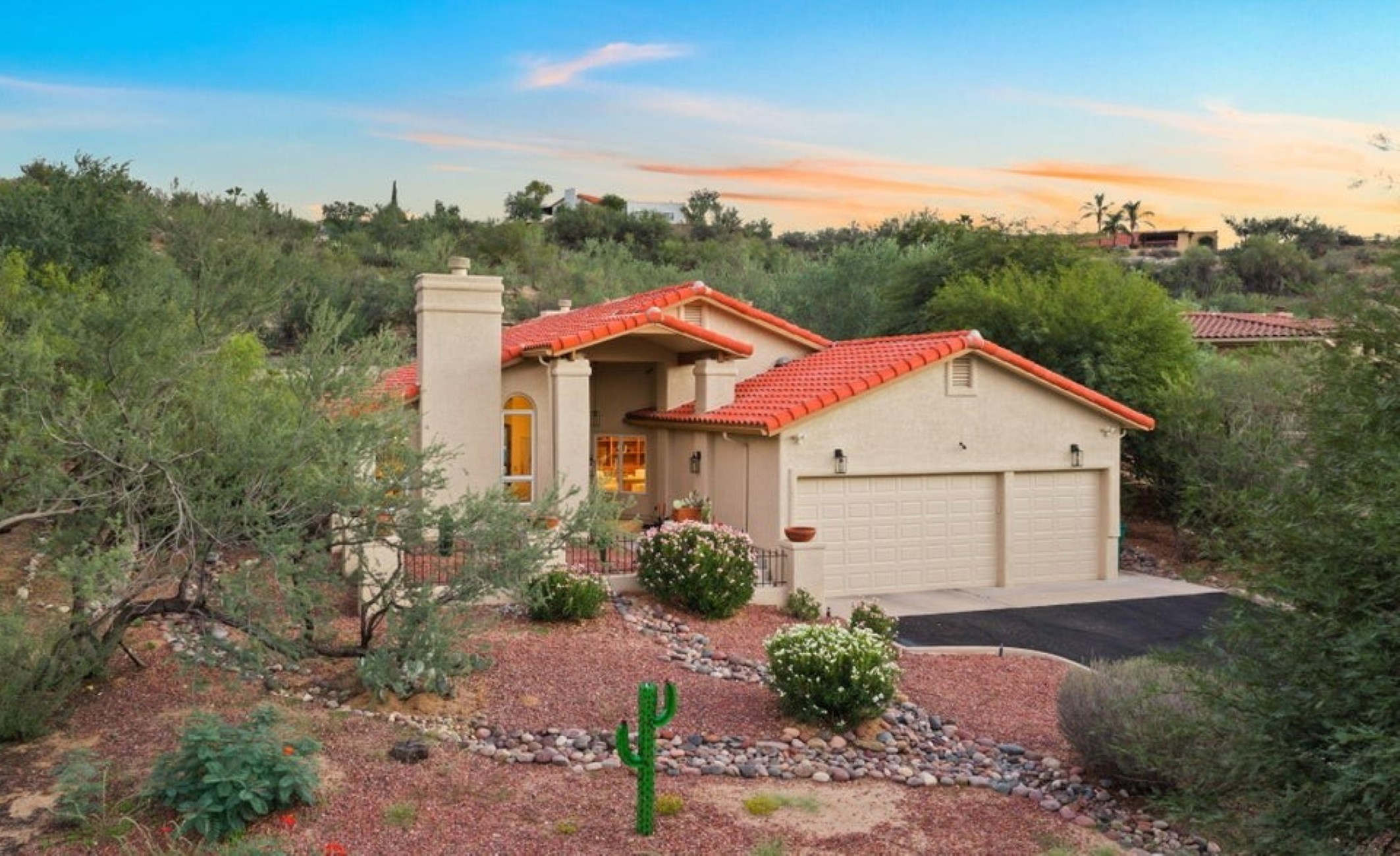 435 W Valoro Drive 