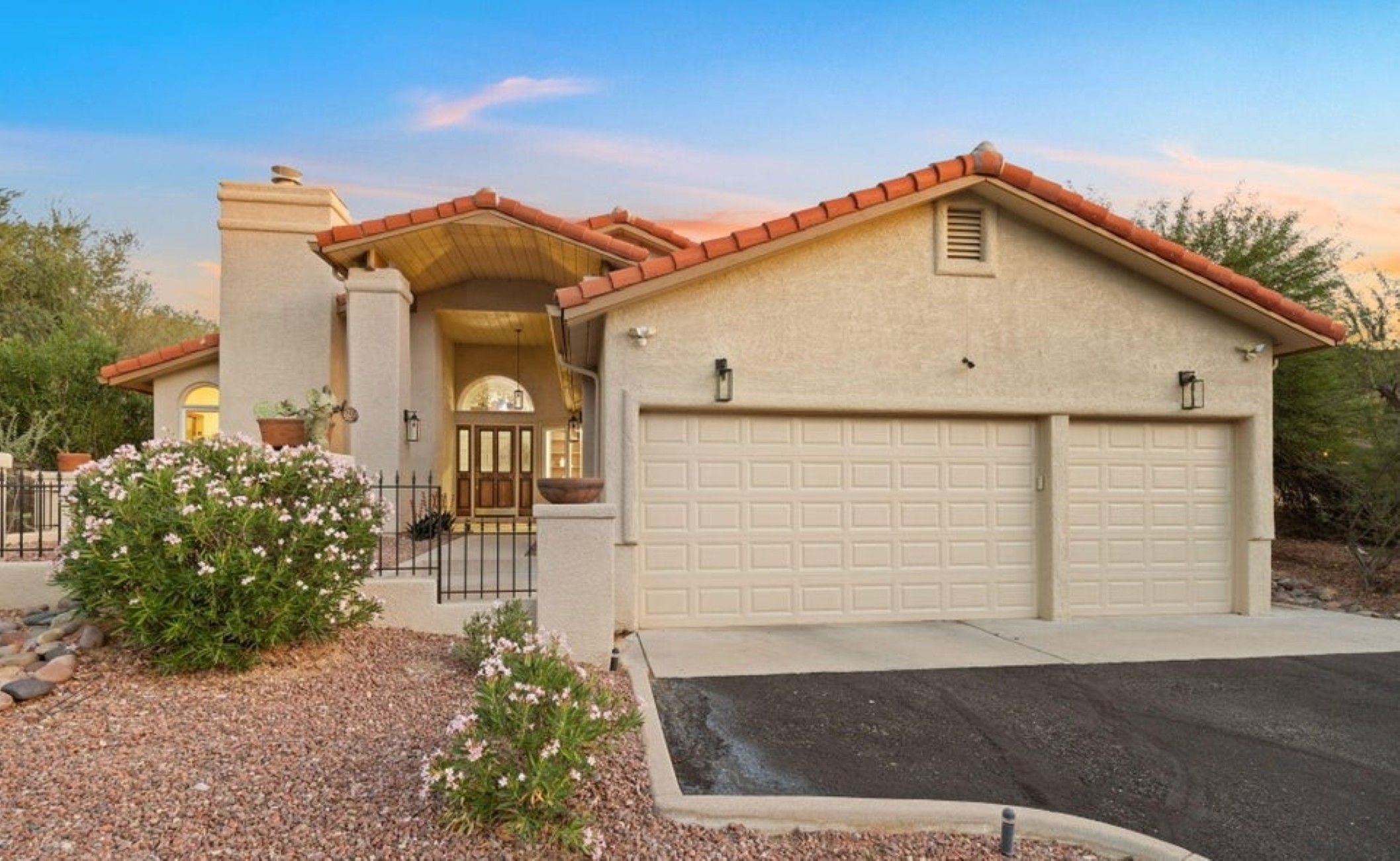 435 W Valoro Drive 