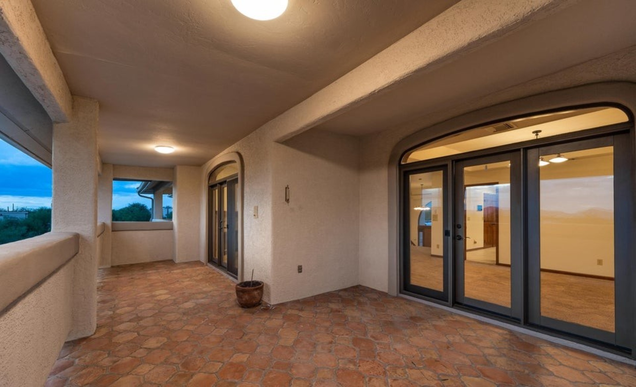 1710 E Calle de la Culebra 