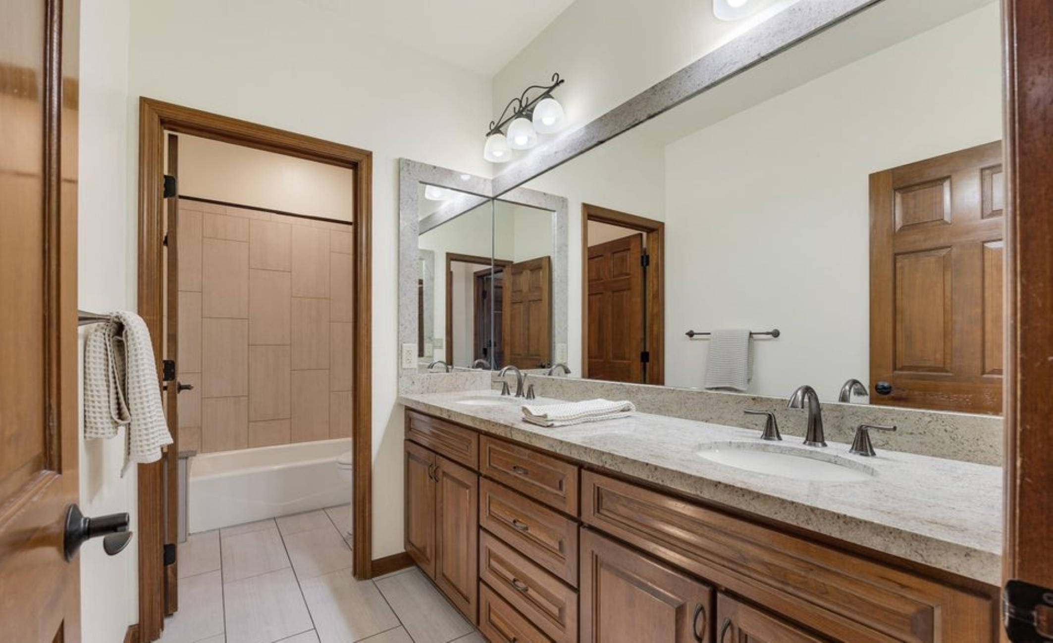 1710 E Calle de la Culebra 