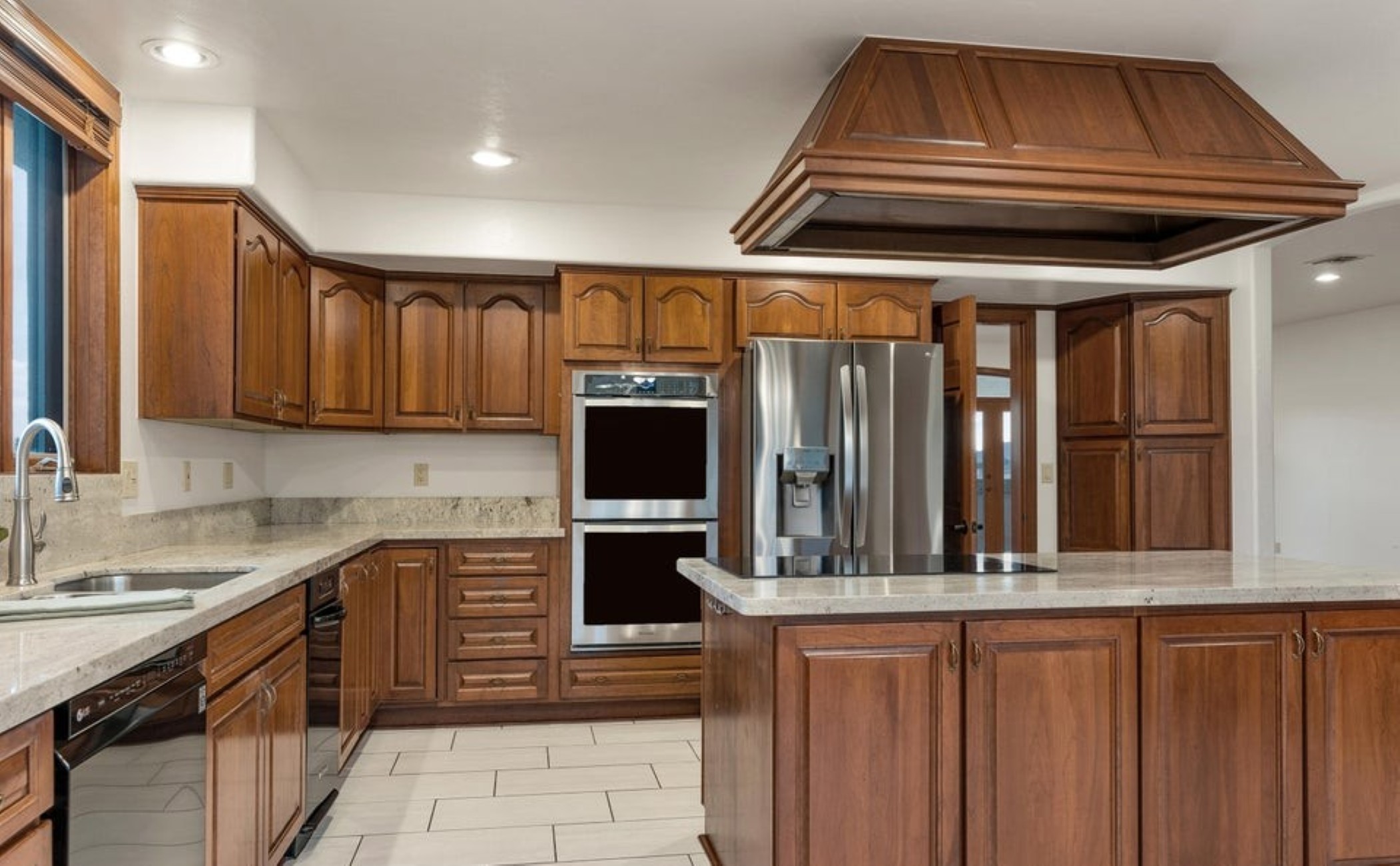 1710 E Calle de la Culebra 