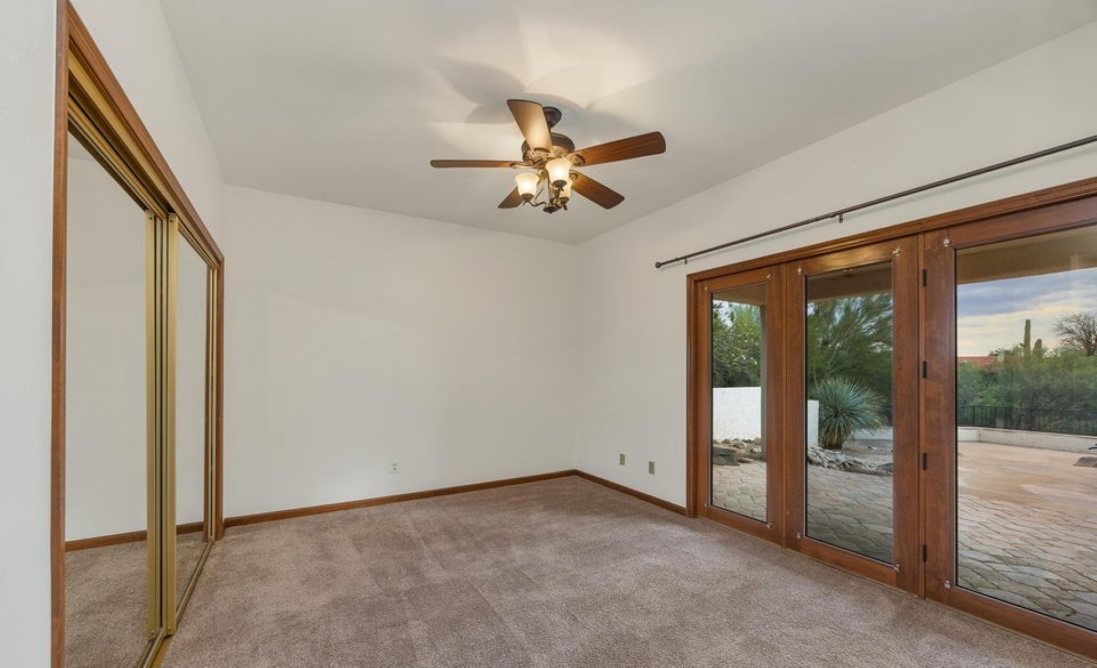 1710 E Calle de la Culebra 