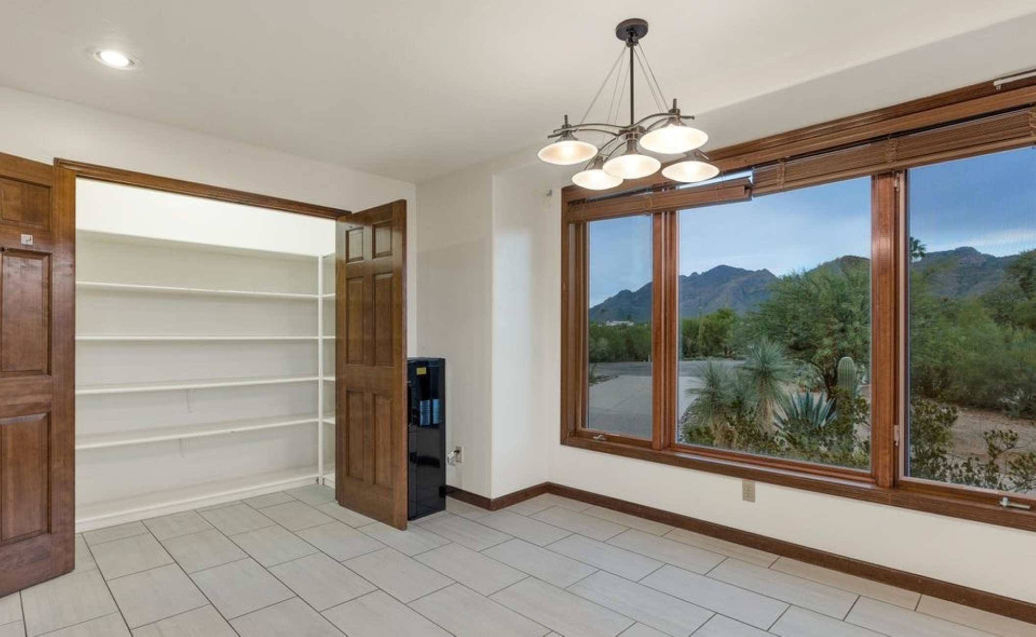1710 E Calle de la Culebra 