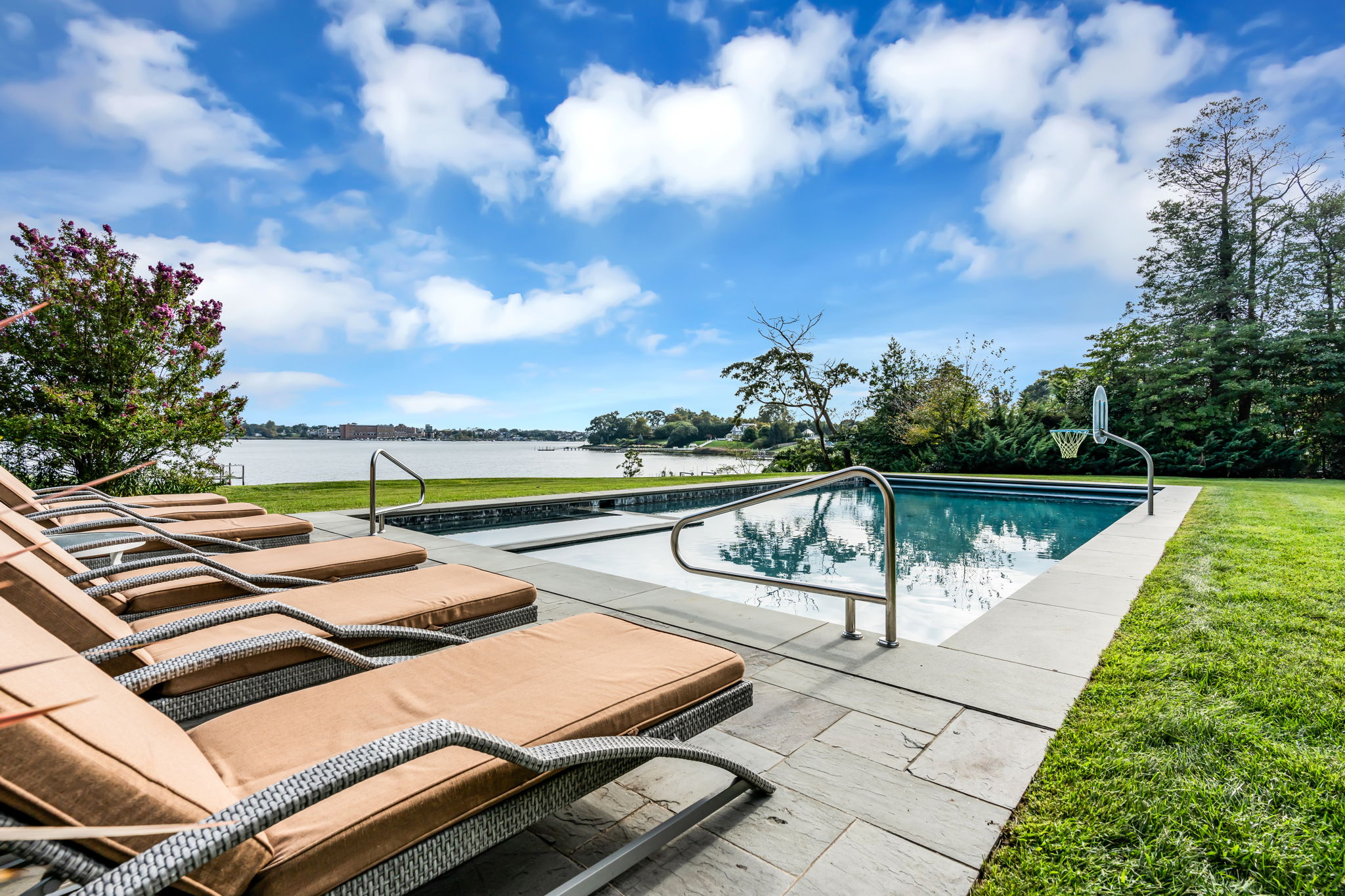458 Navesink River Rd