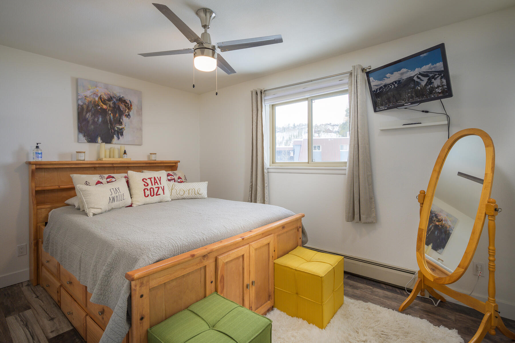 225 Hi Country Dr.  // 813 