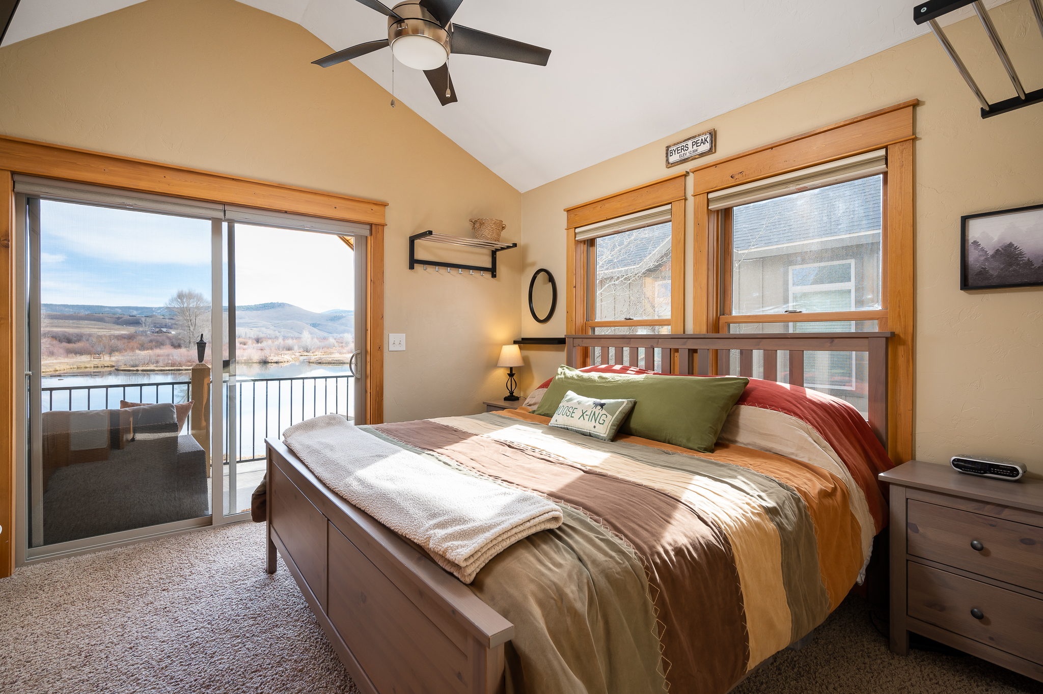 105 Edgewater Circle 