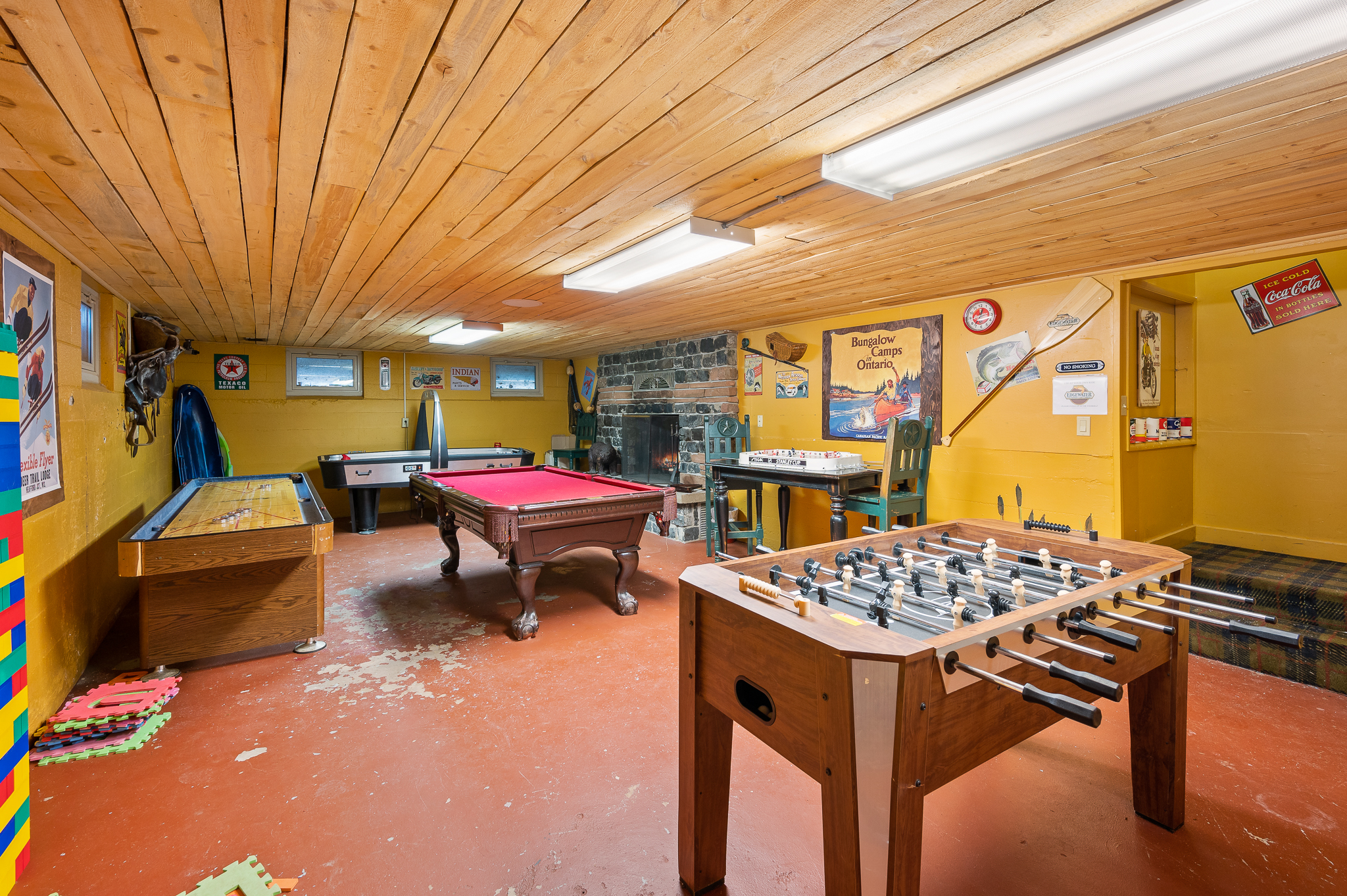 105 Edgewater Circle 