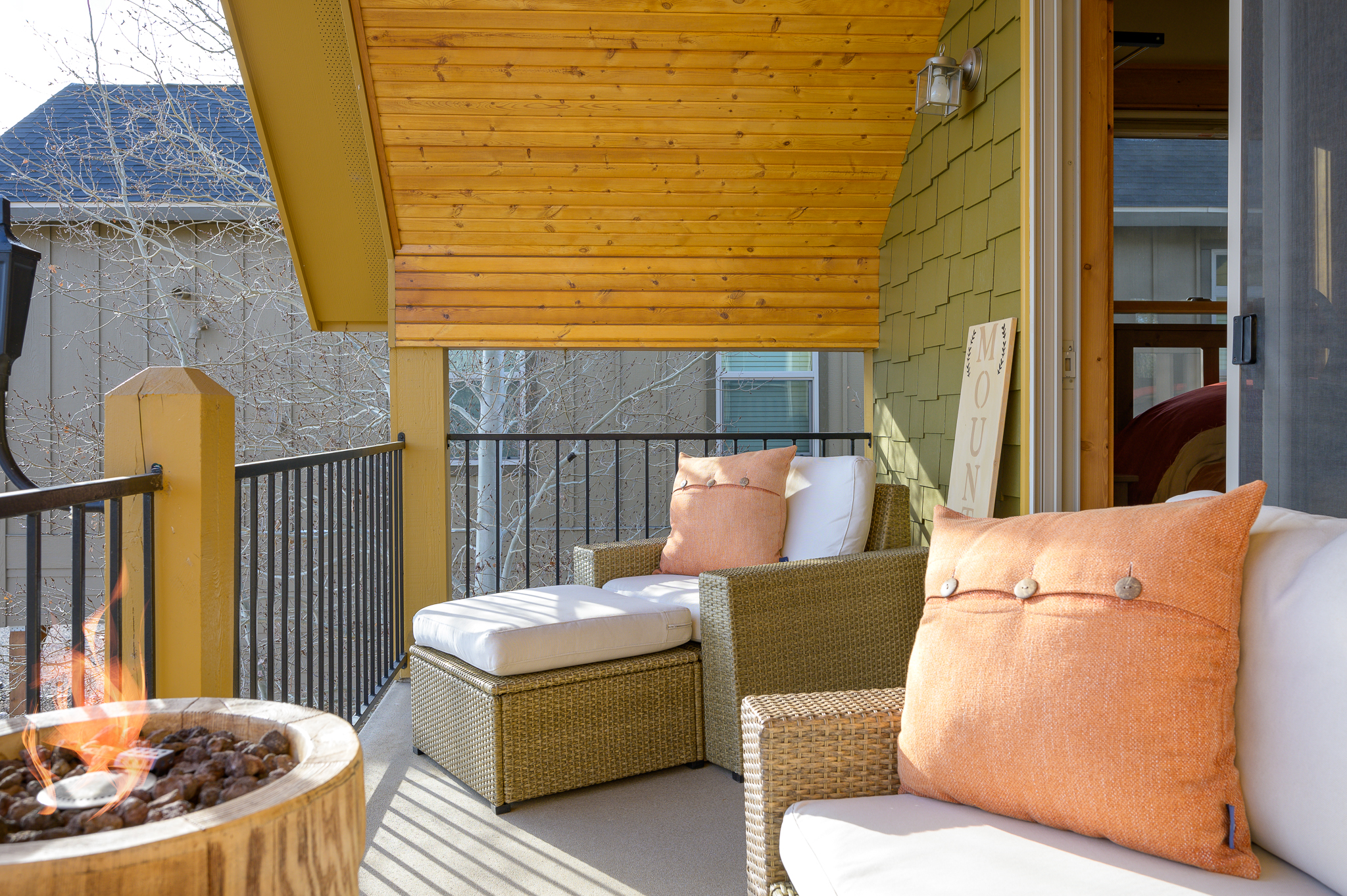 105 Edgewater Circle 