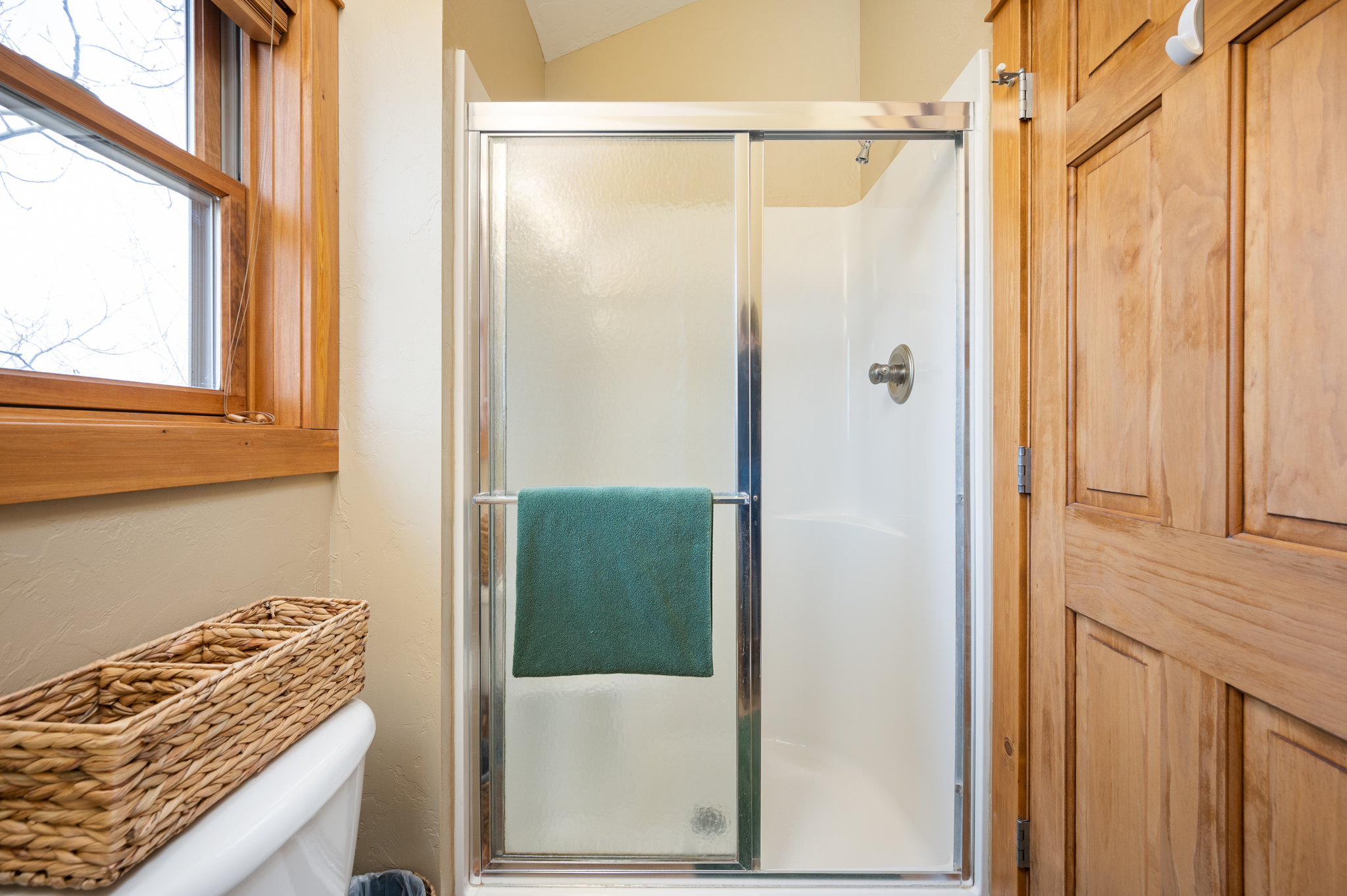 105 Edgewater Circle 