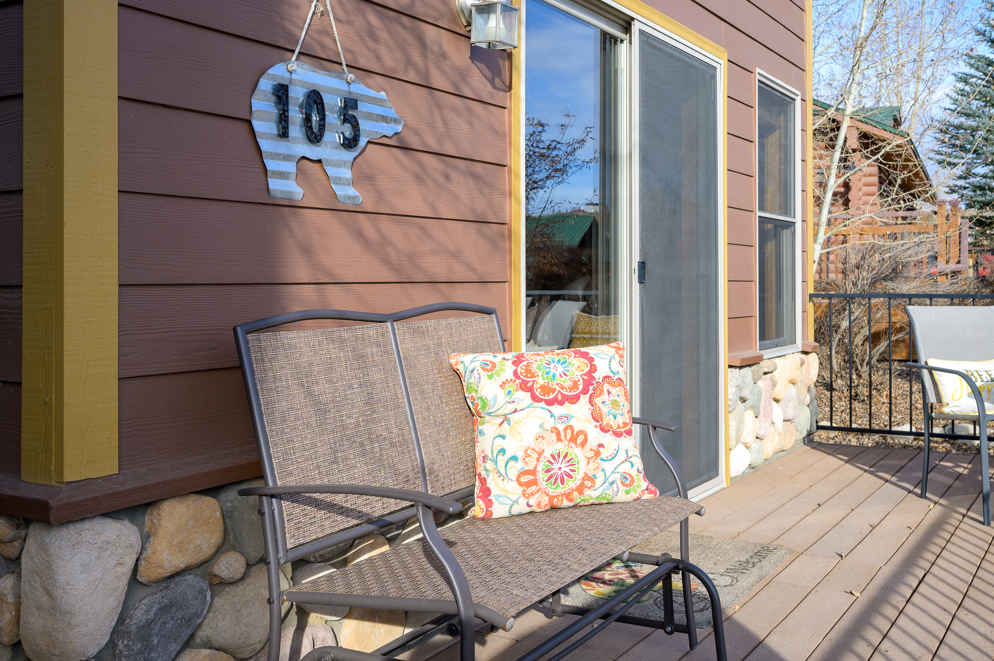 105 Edgewater Circle 