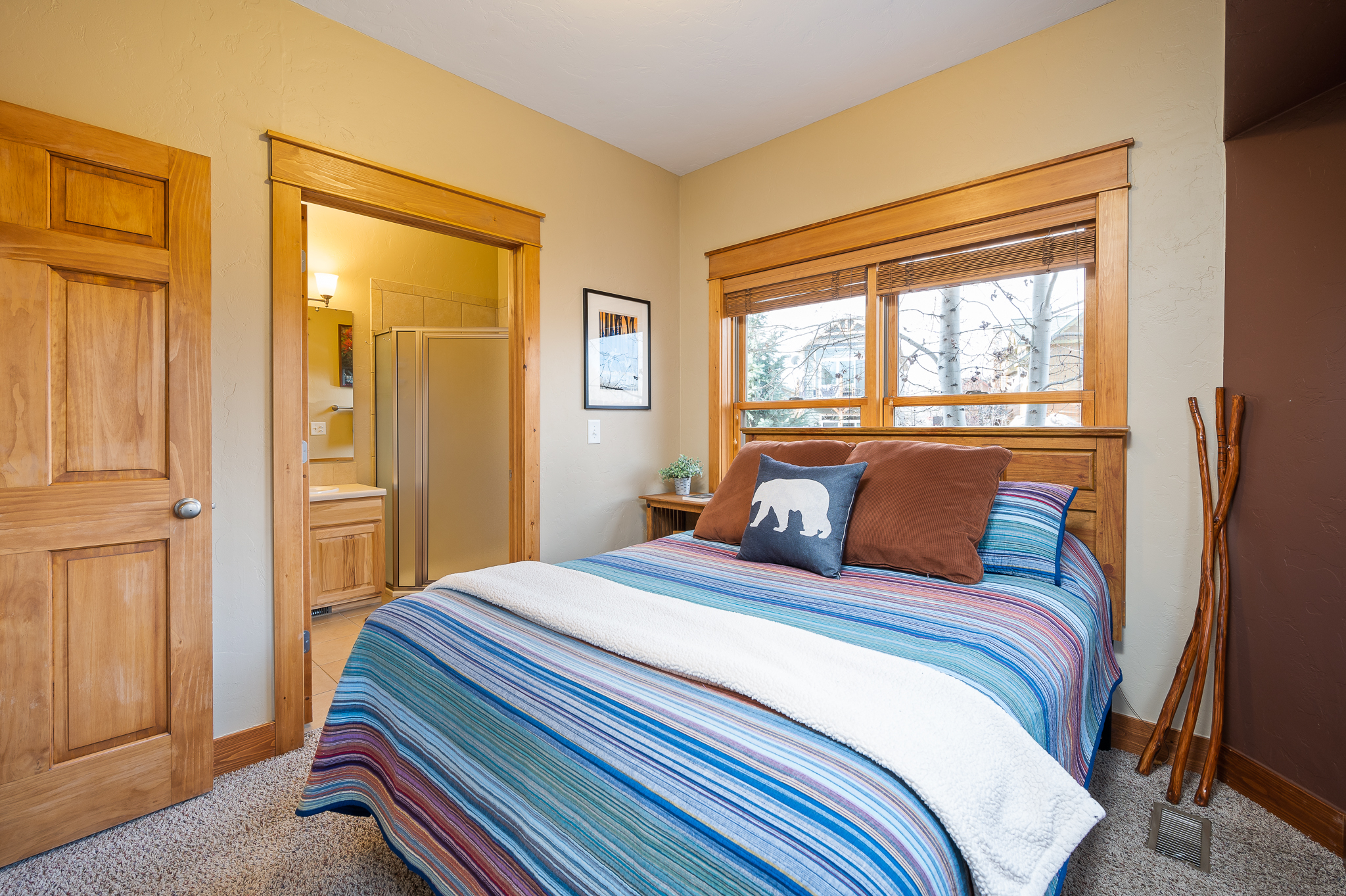 105 Edgewater Circle 